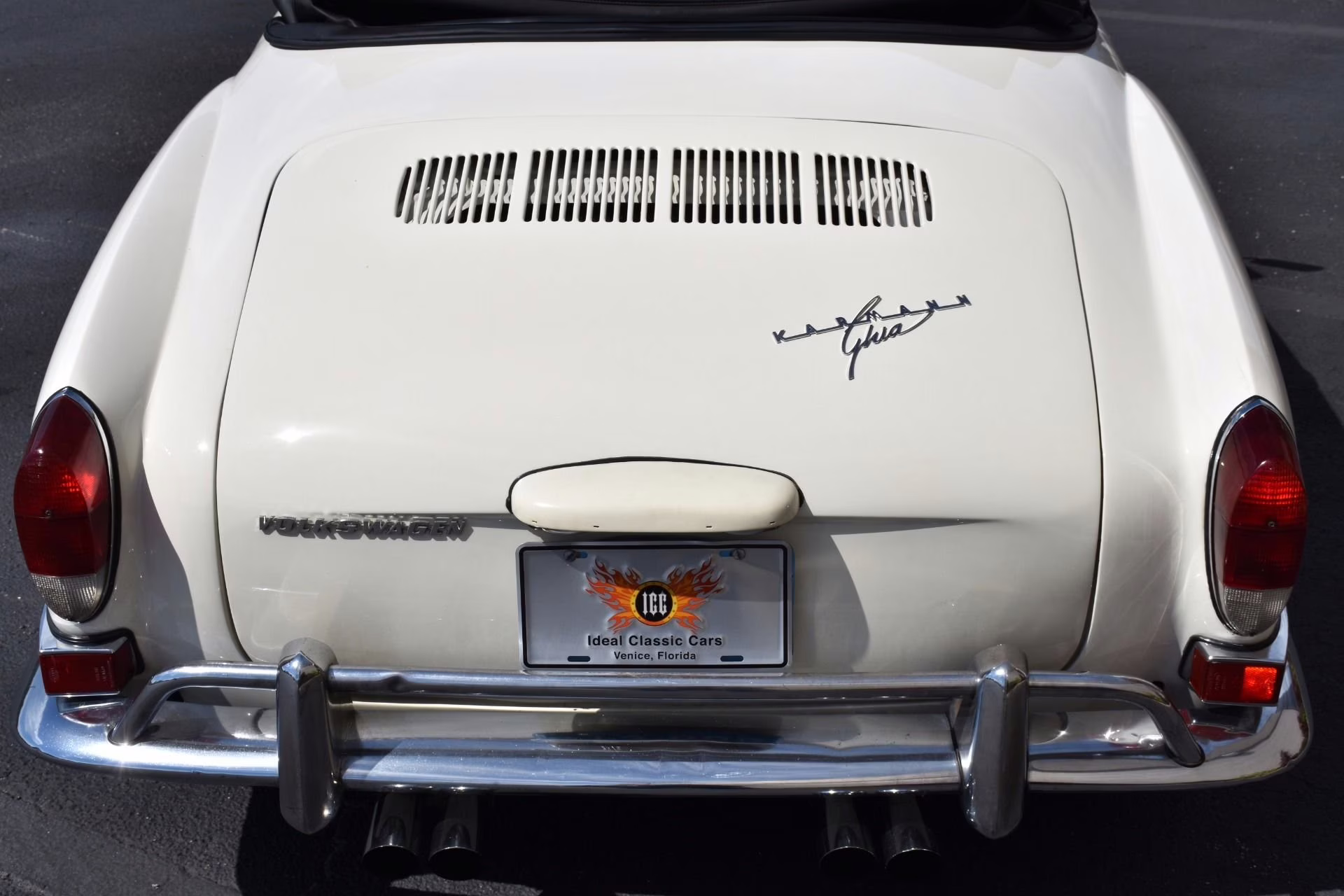 1970 White Volkswagen Karmann Ghia
