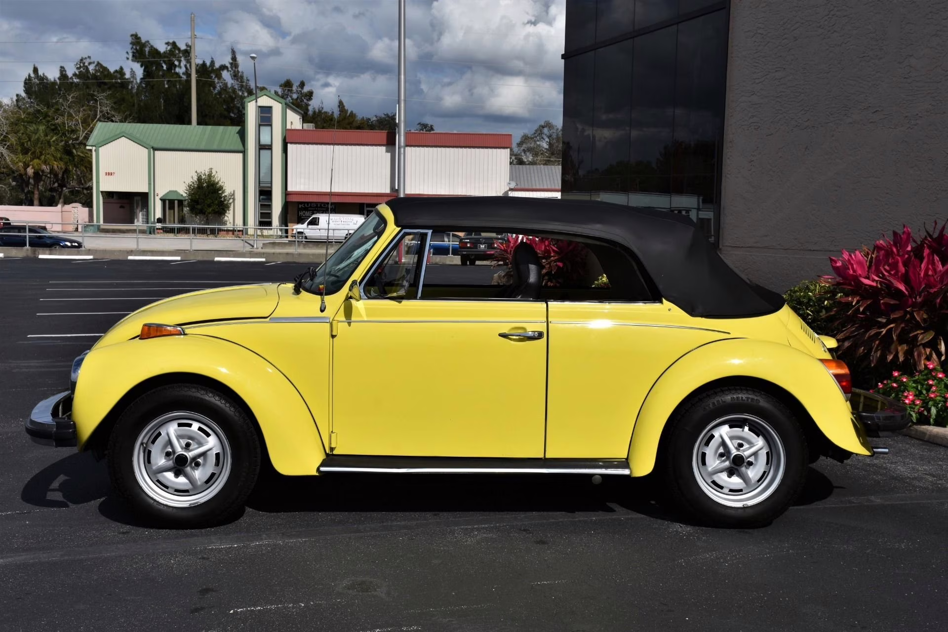 1974 Rallye Yellow Volkswagen Beetle