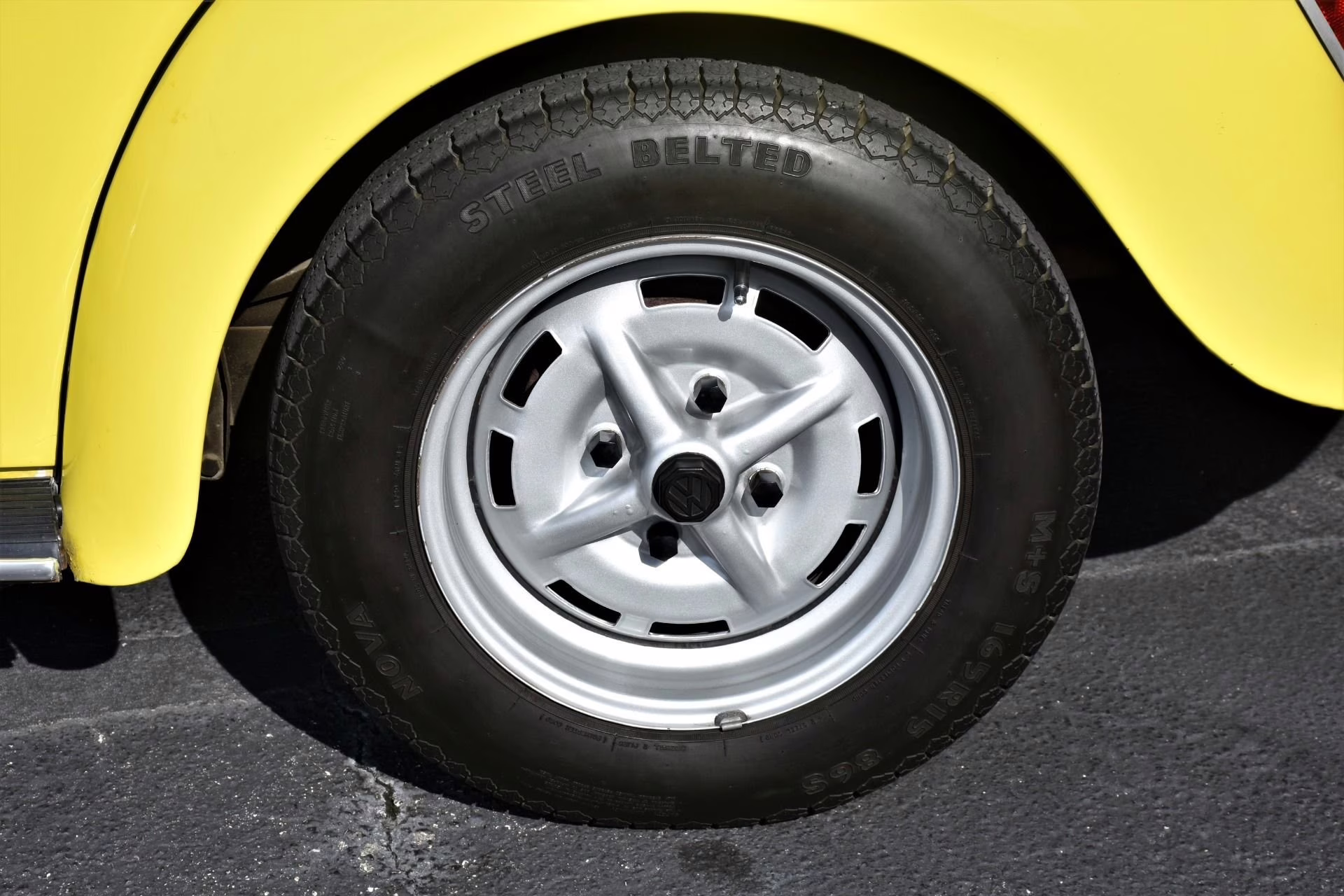 1974 Rallye Yellow Volkswagen Beetle