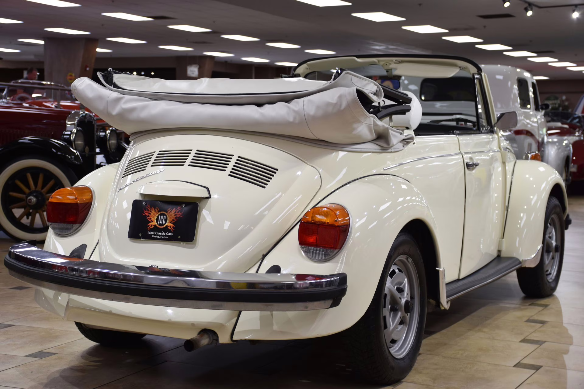 1976 Light Ivory Volkswagen Super Beetle