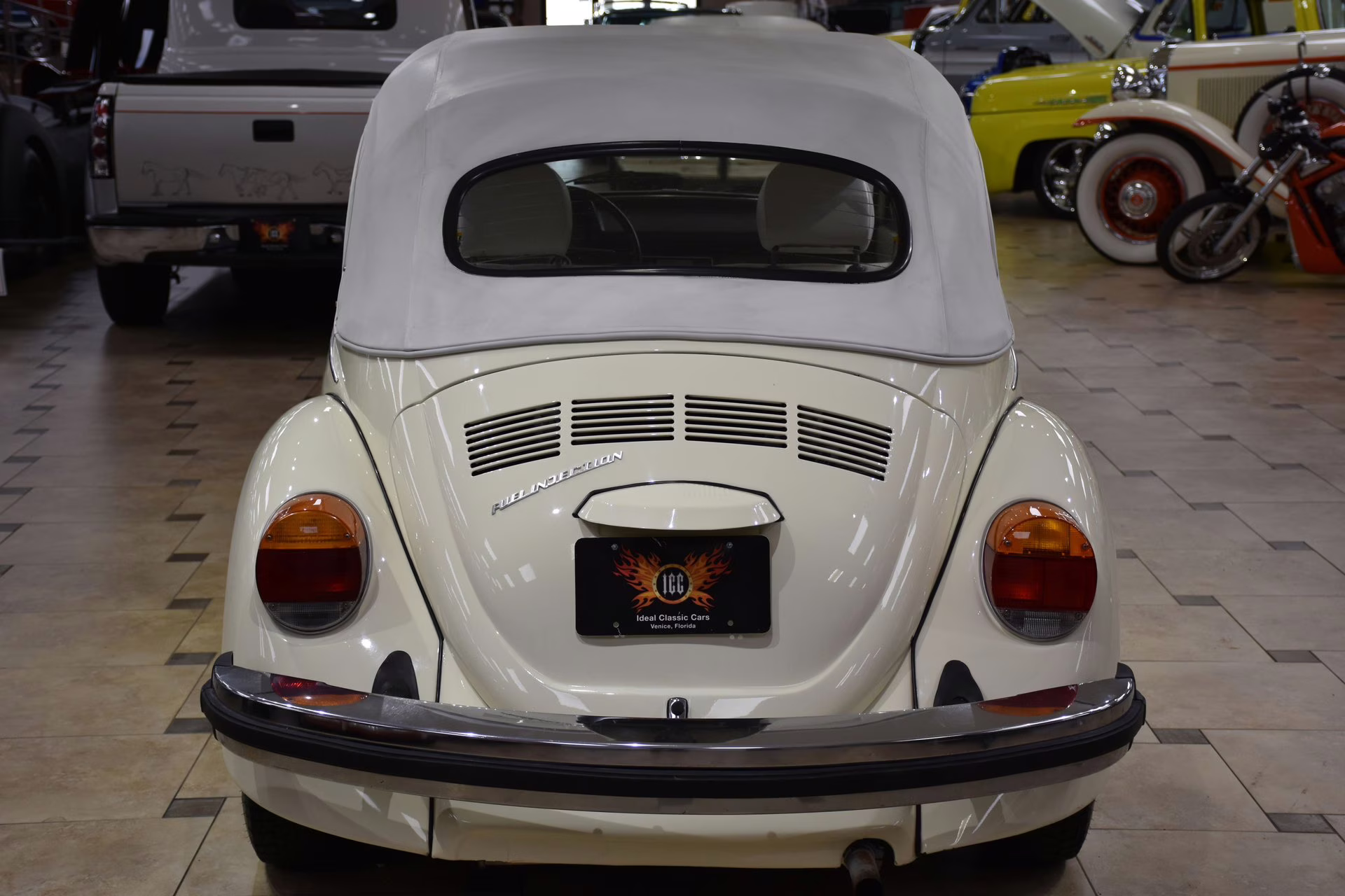1976 Light Ivory Volkswagen Super Beetle