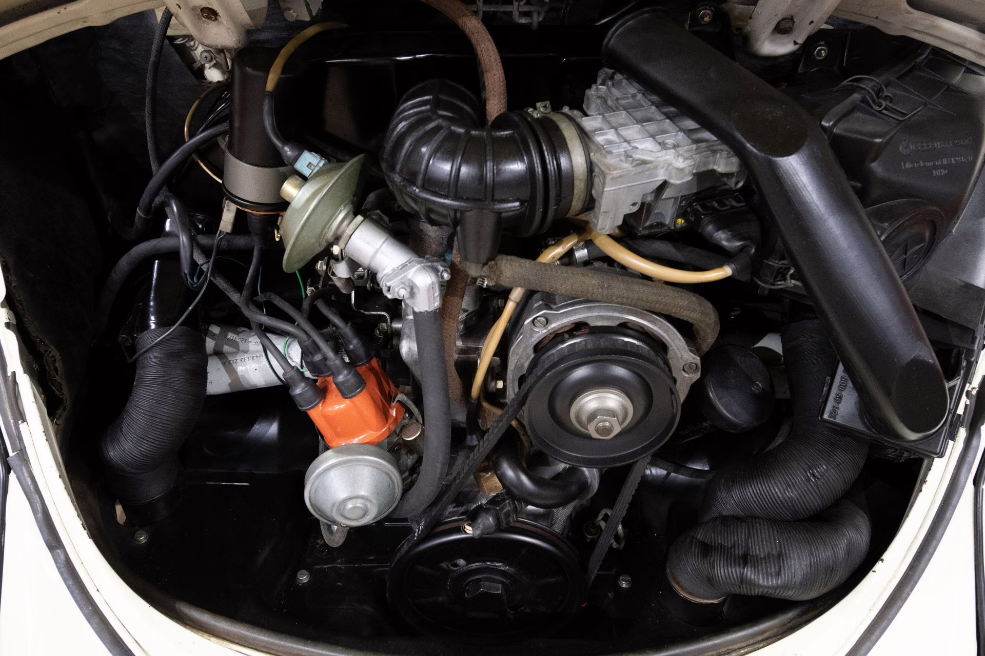 1976 Light Ivory Volkswagen Super Beetle