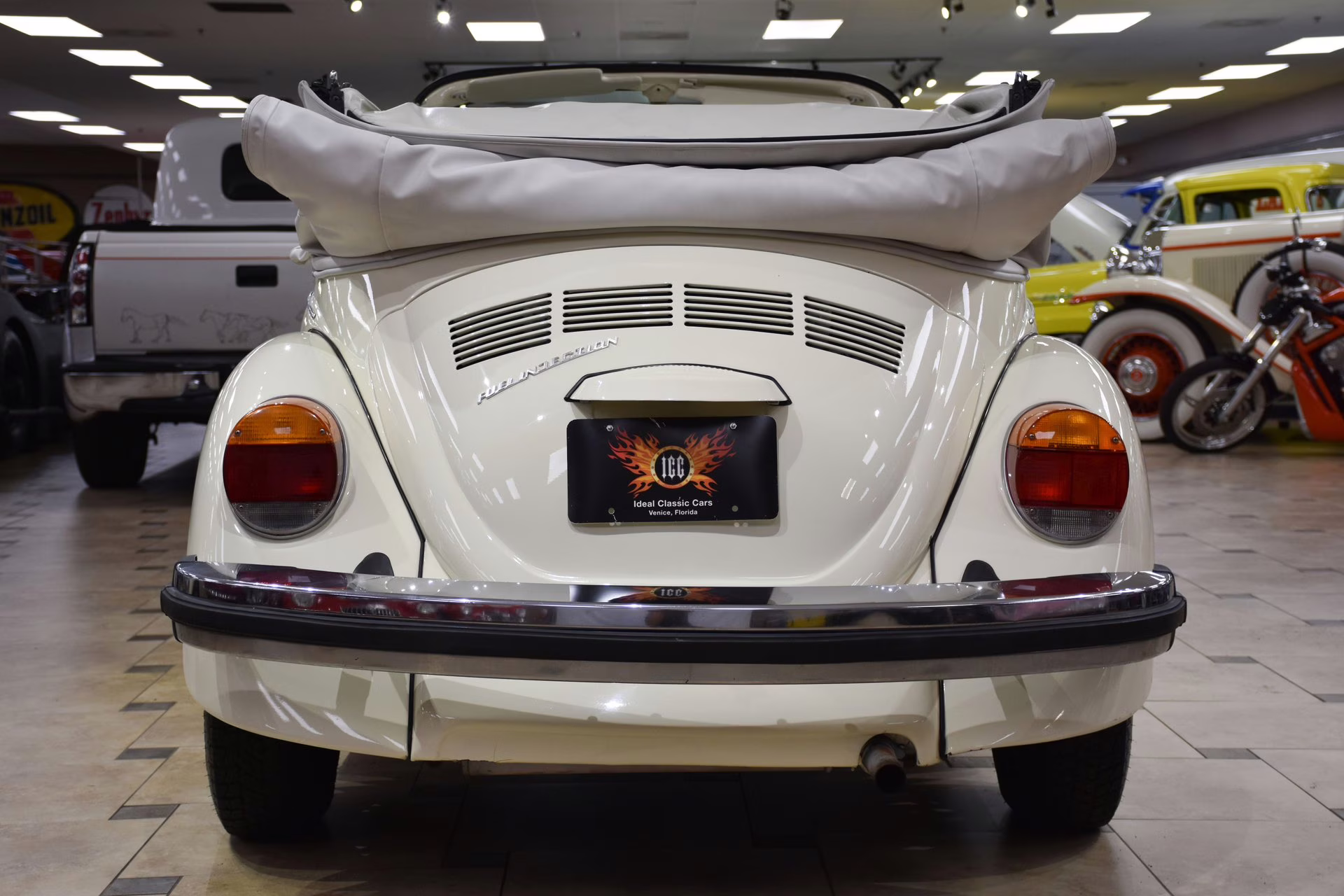 1976 Light Ivory Volkswagen Super Beetle