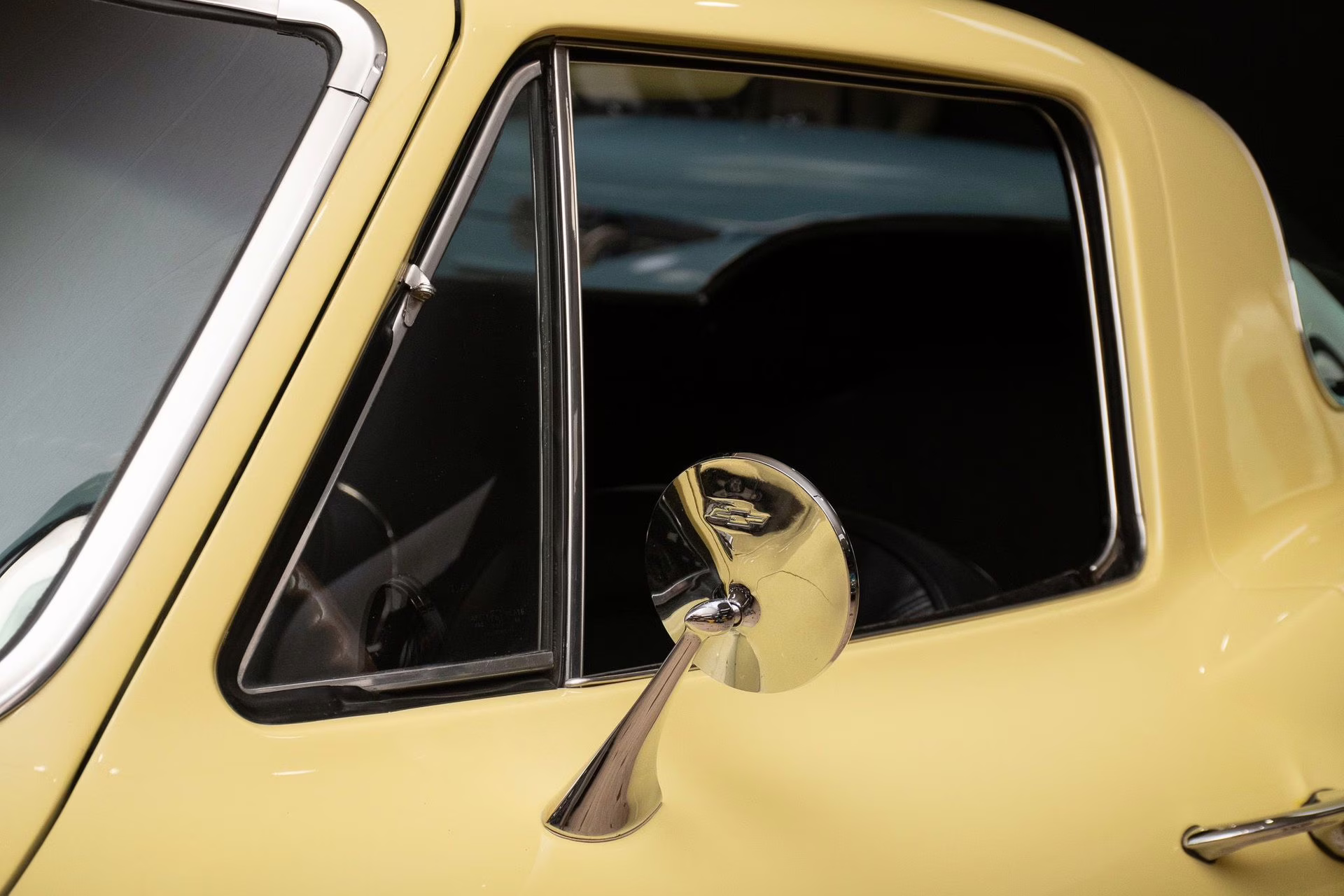 1967 Sunfire Yellow Chevrolet Corvette