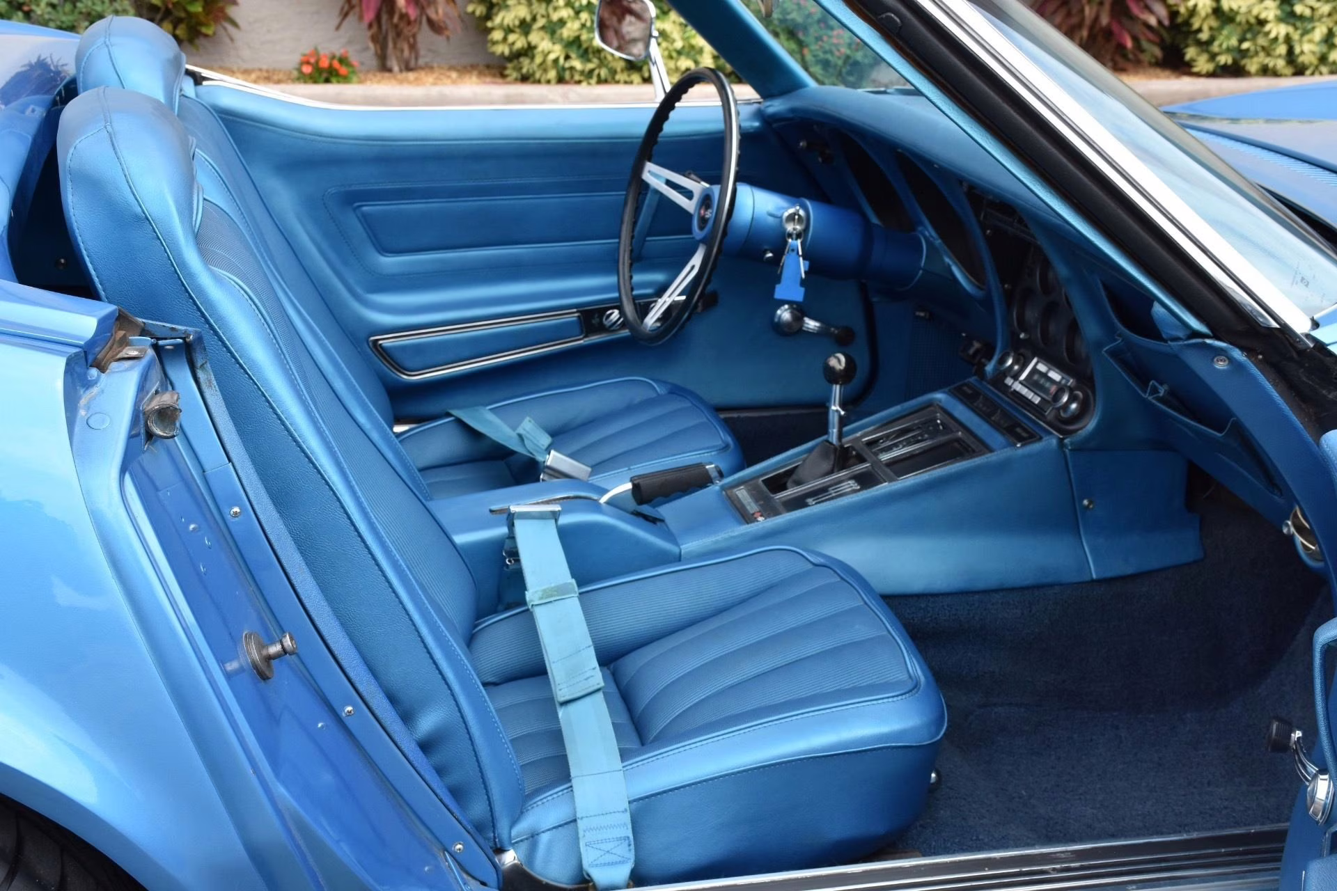 1970 Mulsanne Blue Chevrolet Corvette