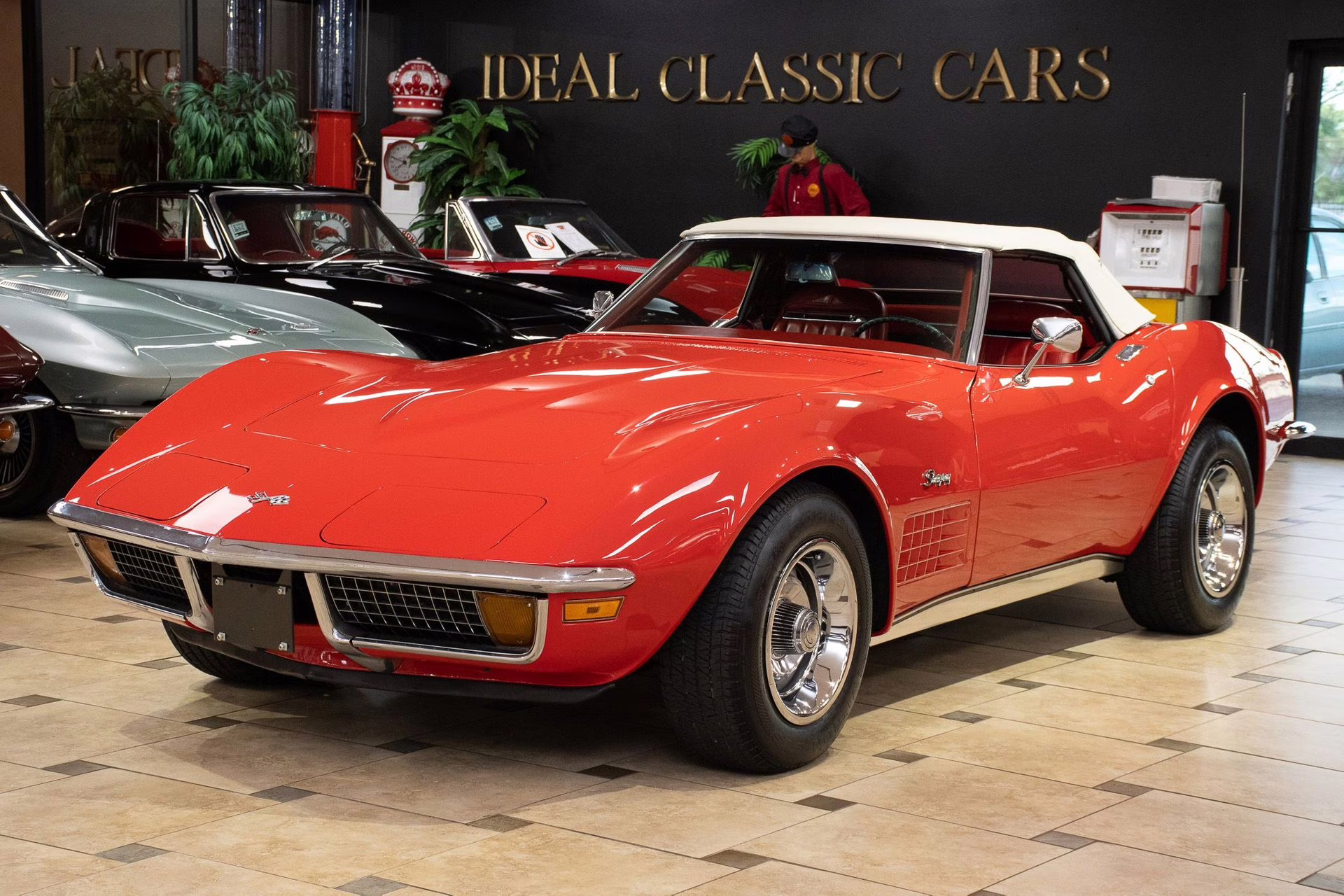 1970 Monza Red Chevrolet Corvette