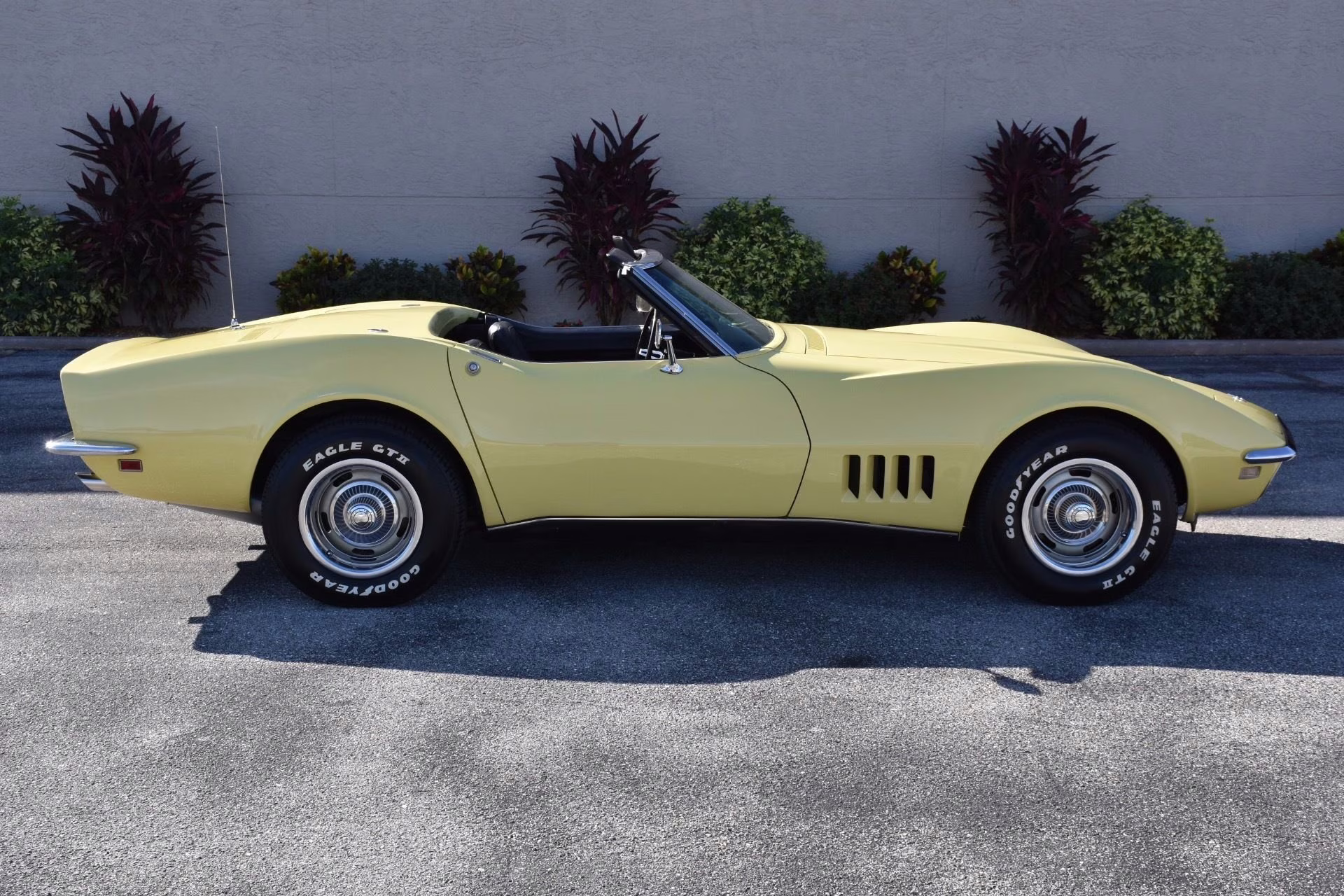 1968 Safari Yellow Chevrolet Corvette
