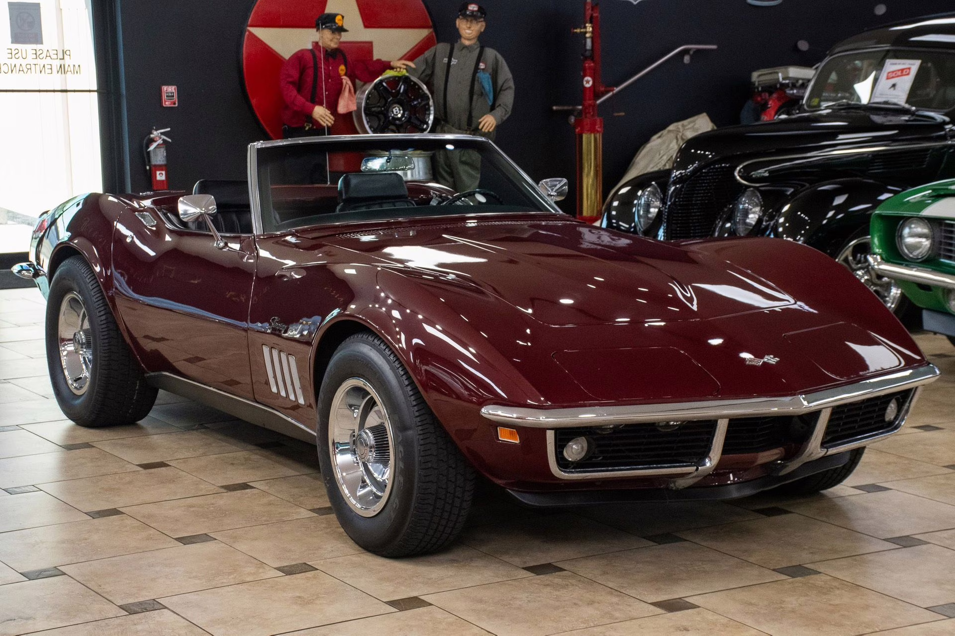 1969 Burgundy Chevrolet Corvette
