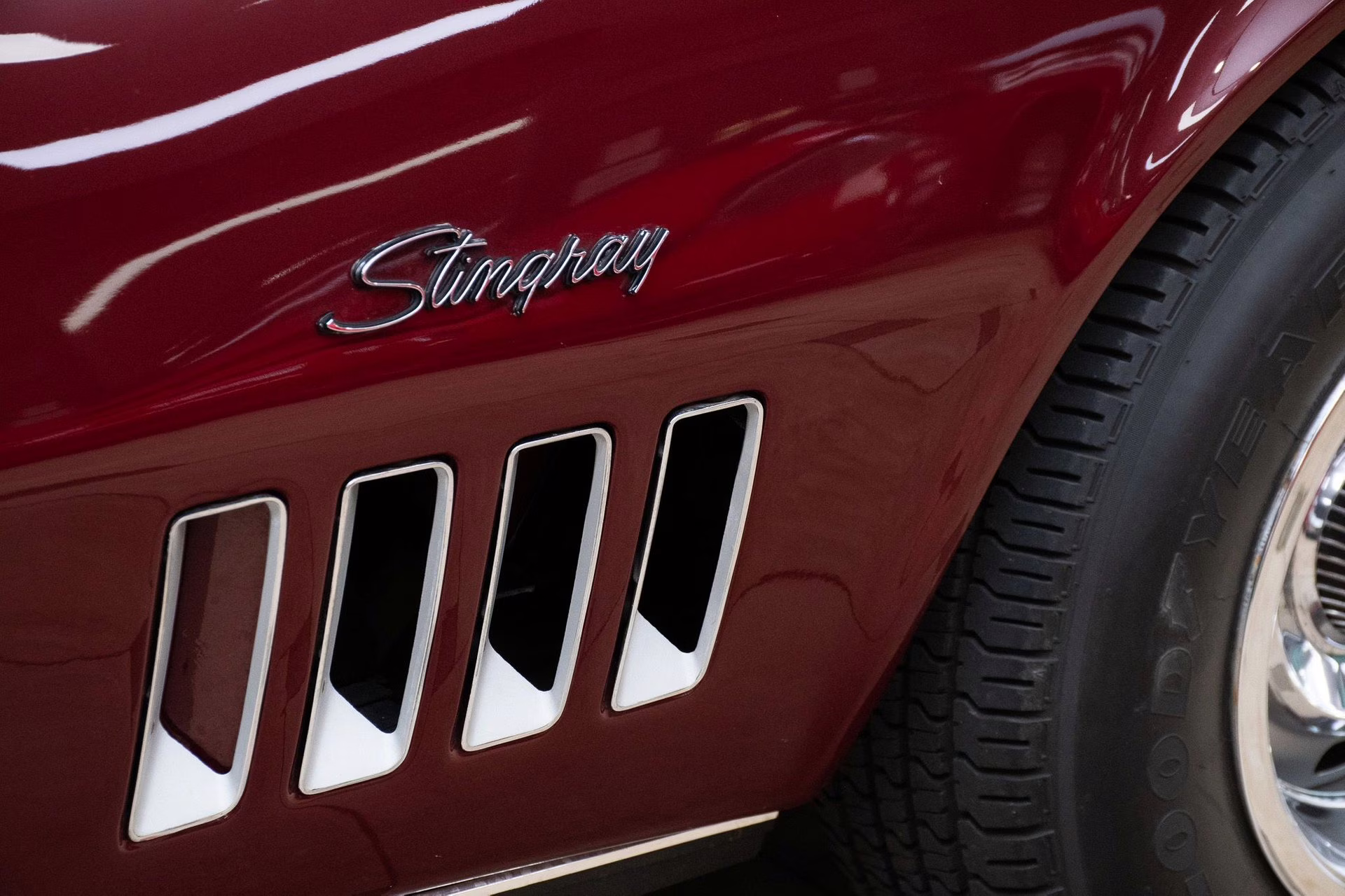 1969 Burgundy Chevrolet Corvette