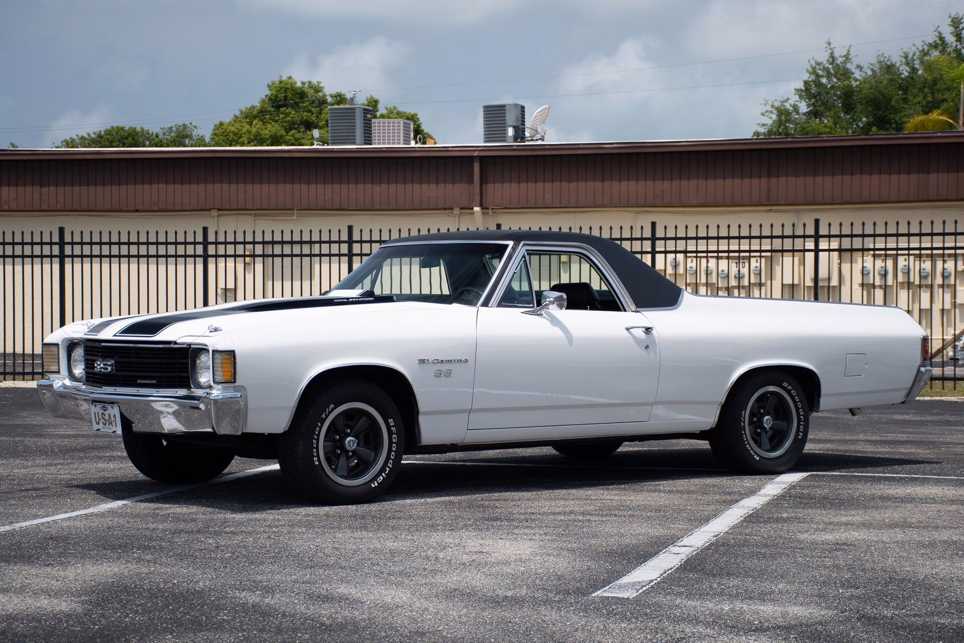 1972 Antique White Chevrolet El Camino
