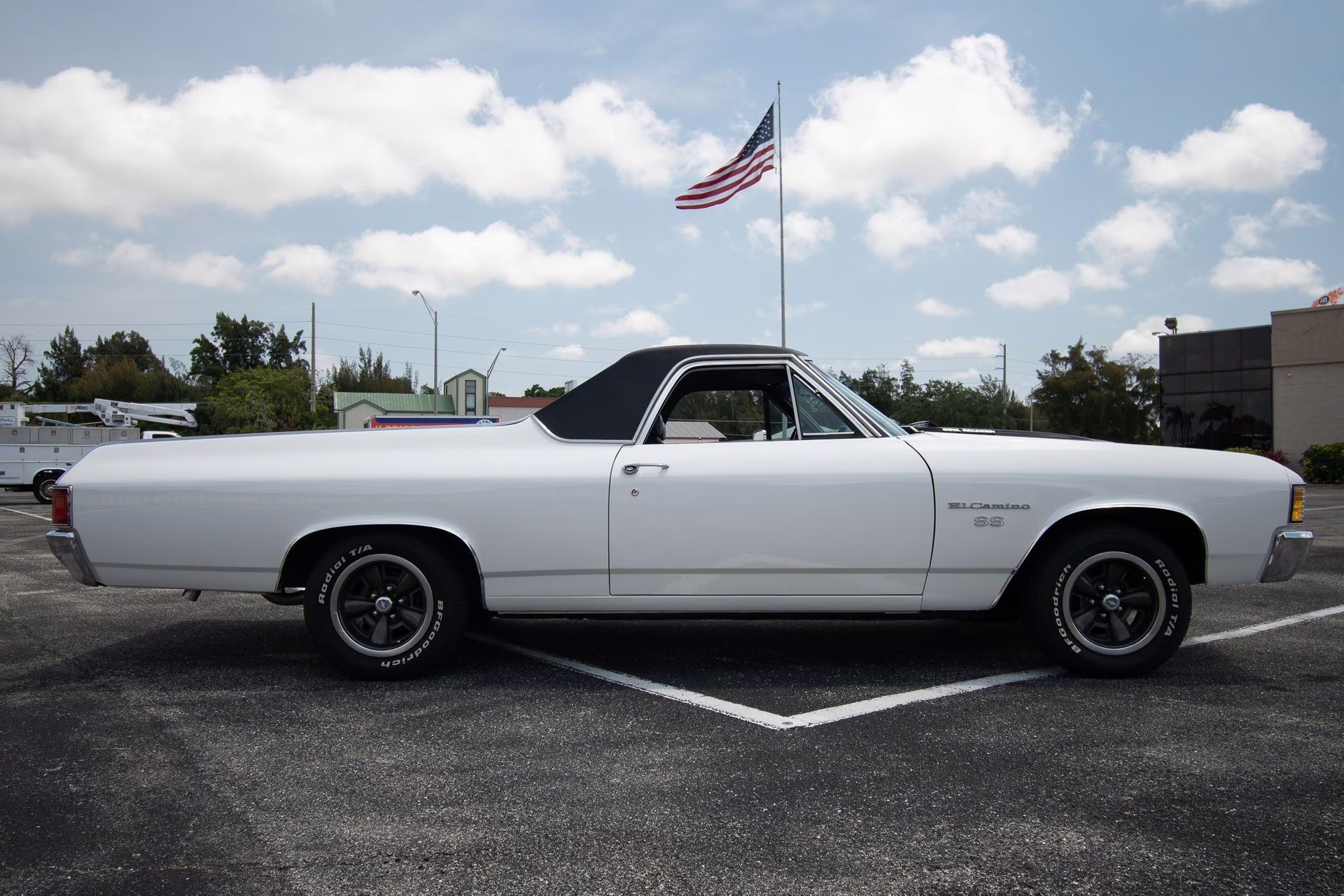 1972 Antique White Chevrolet El Camino
