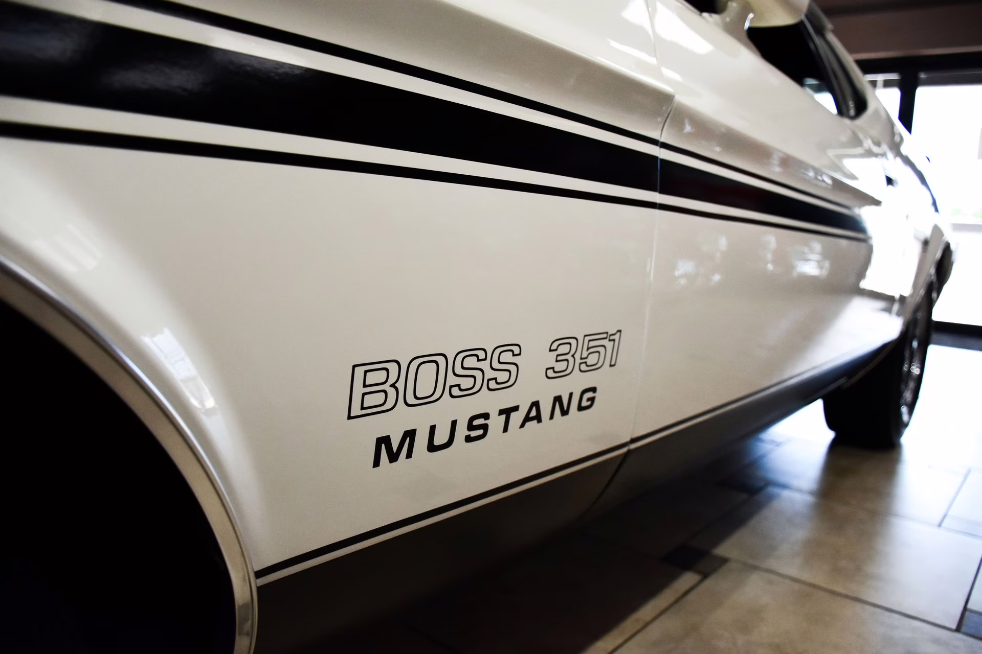 1971 White Ford Mustang