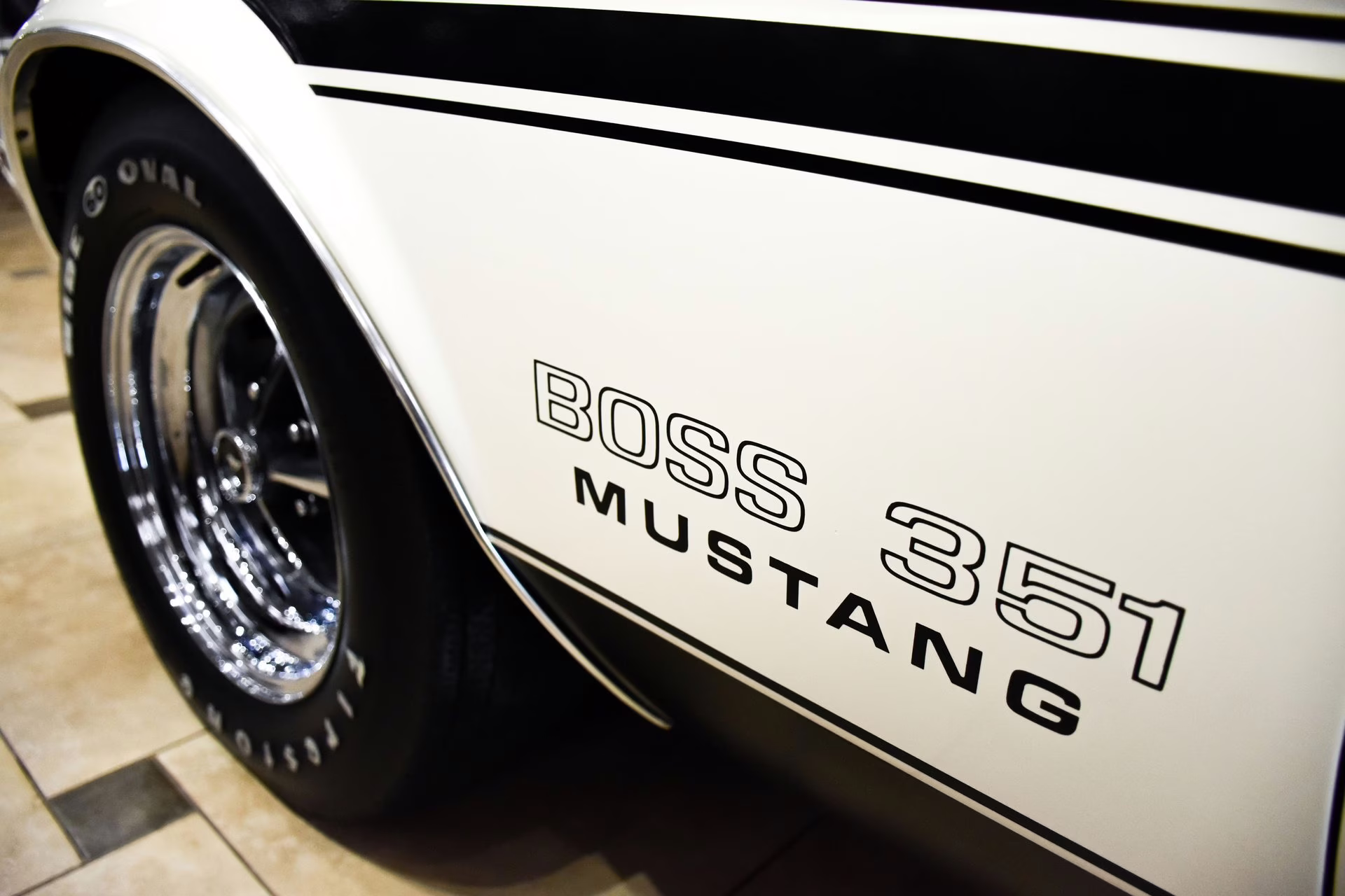 1971 White Ford Mustang