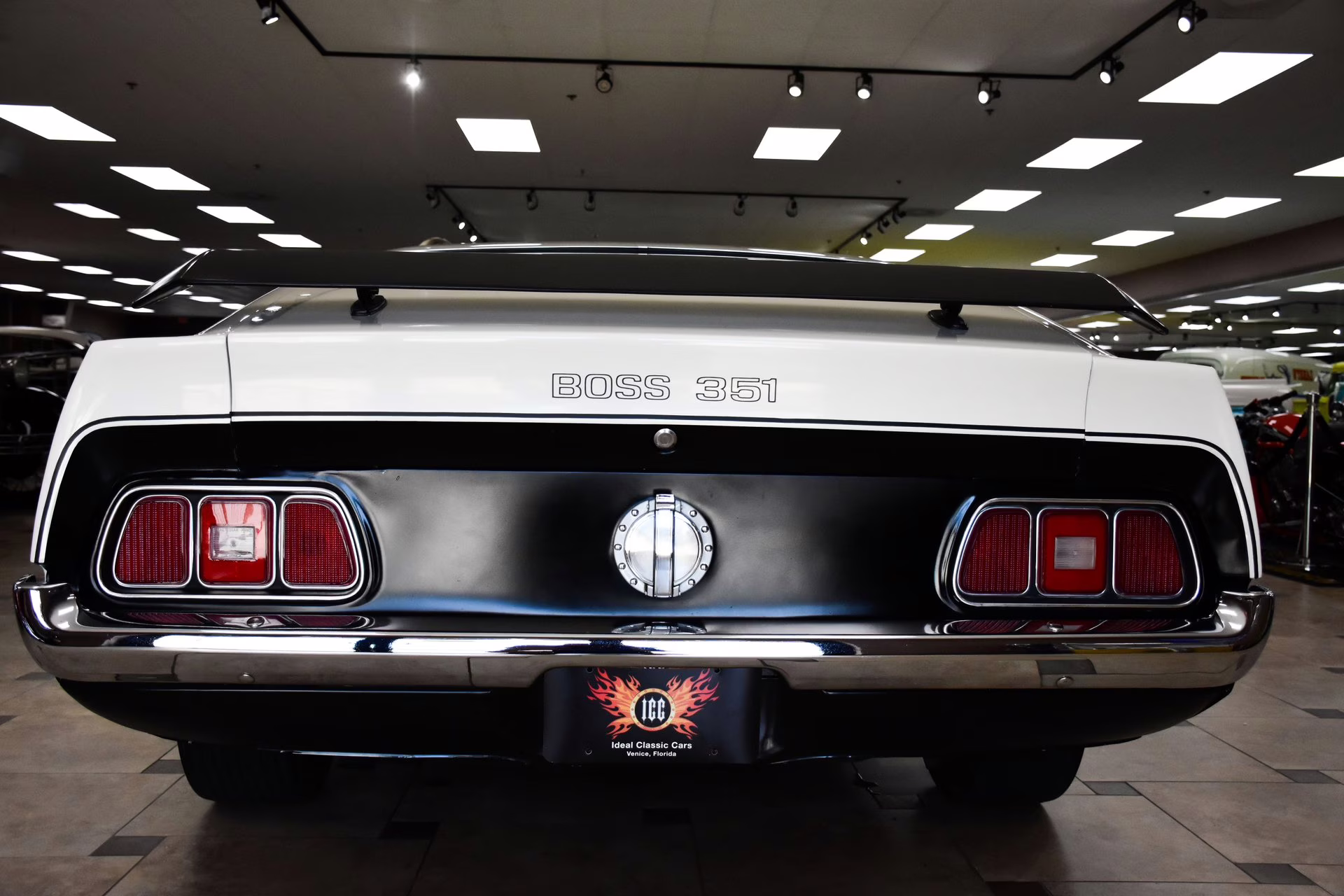 1971 White Ford Mustang