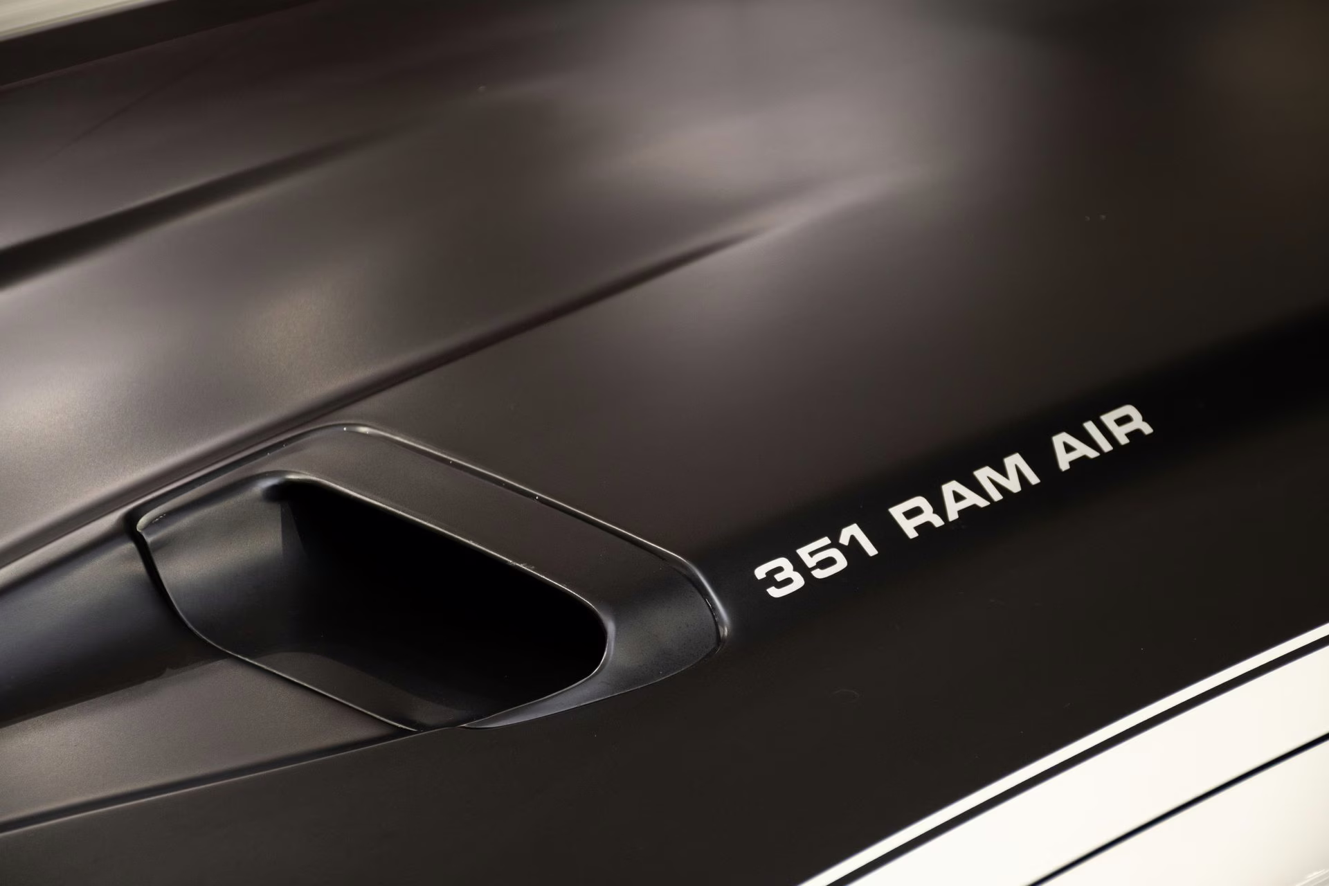 1971 White Ford Mustang