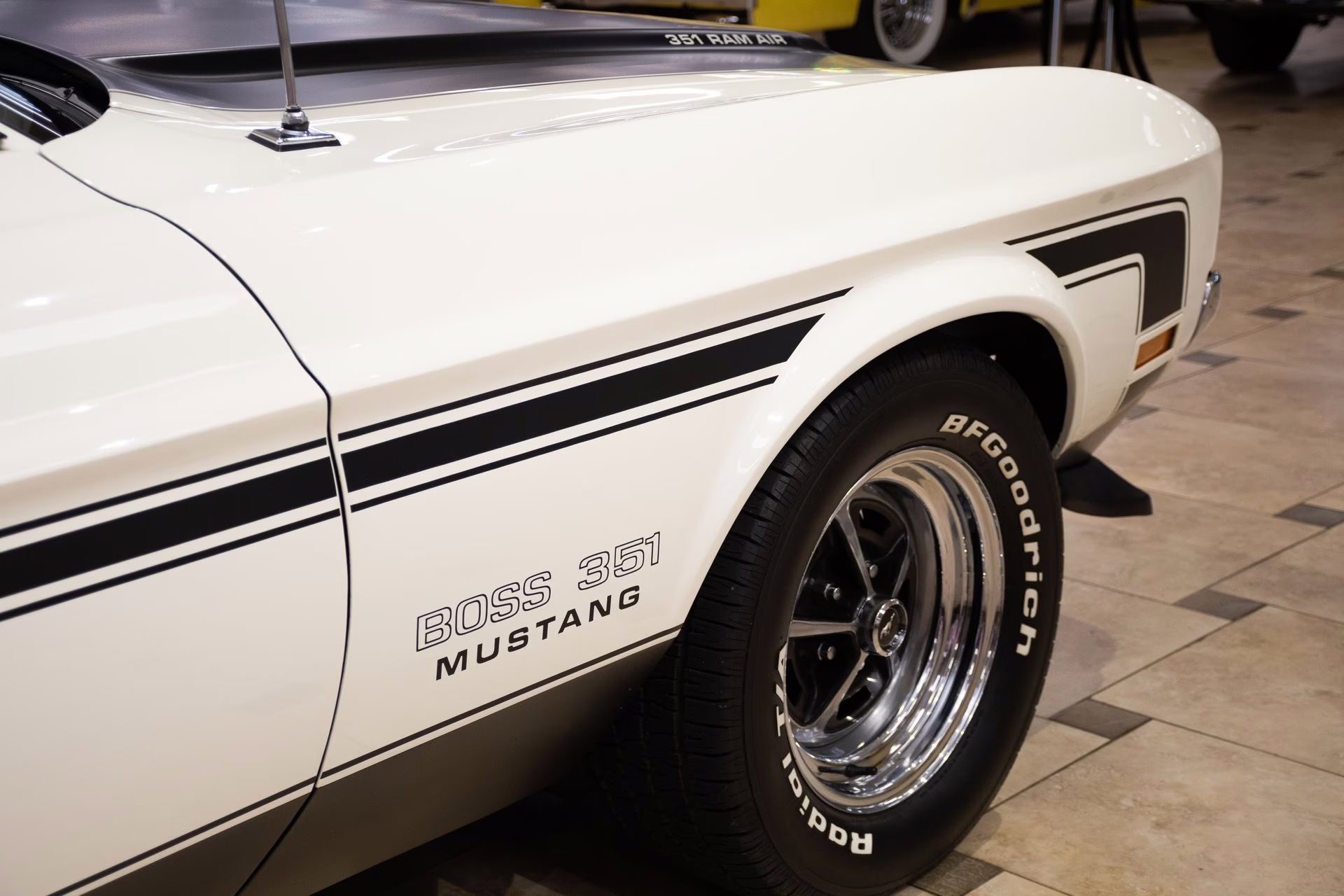 1971 White Ford Mustang