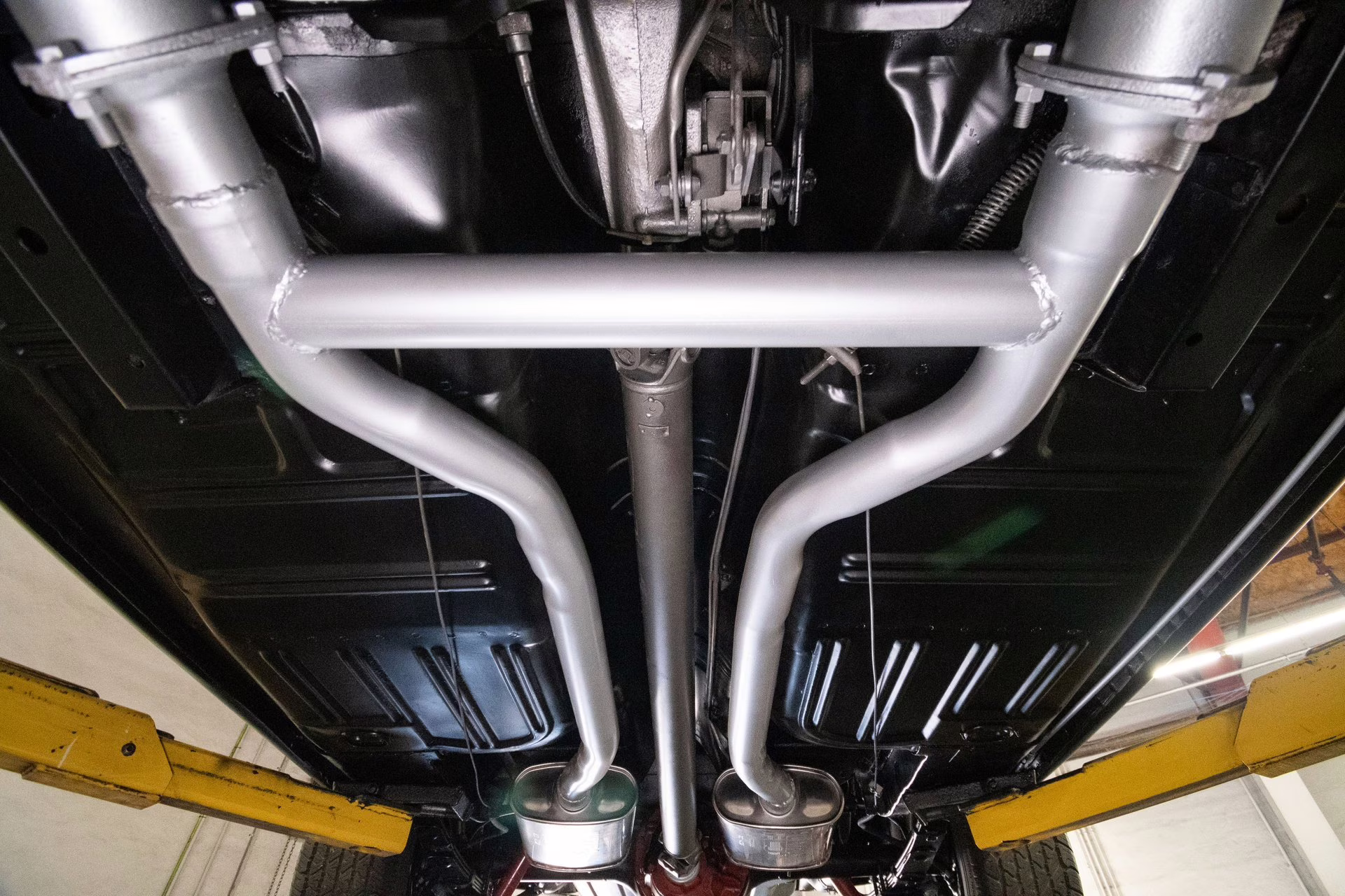 1971 White Ford Mustang