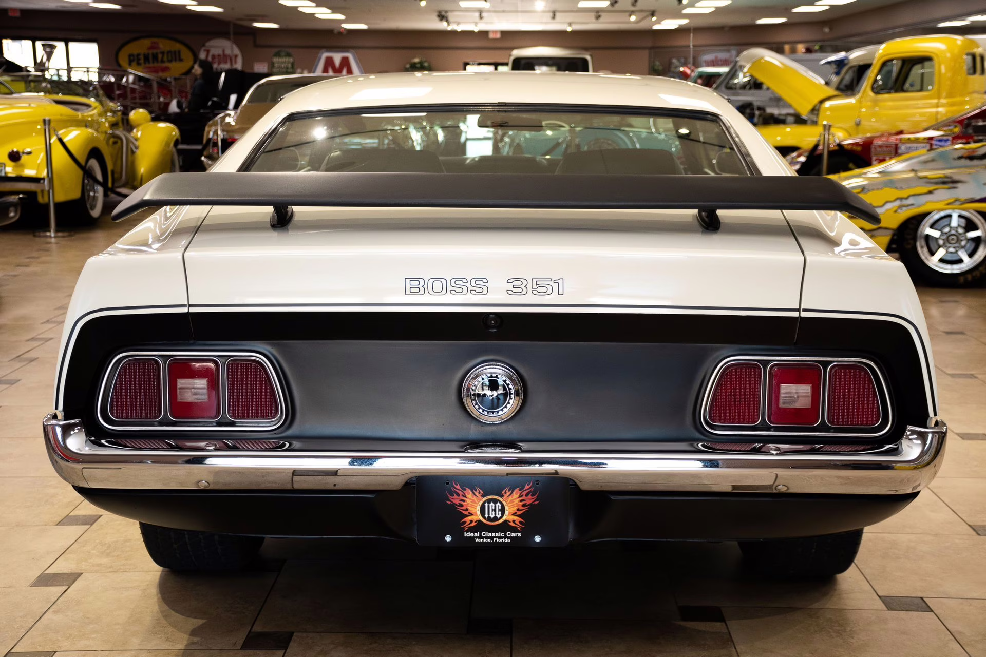 1971 White Ford Mustang