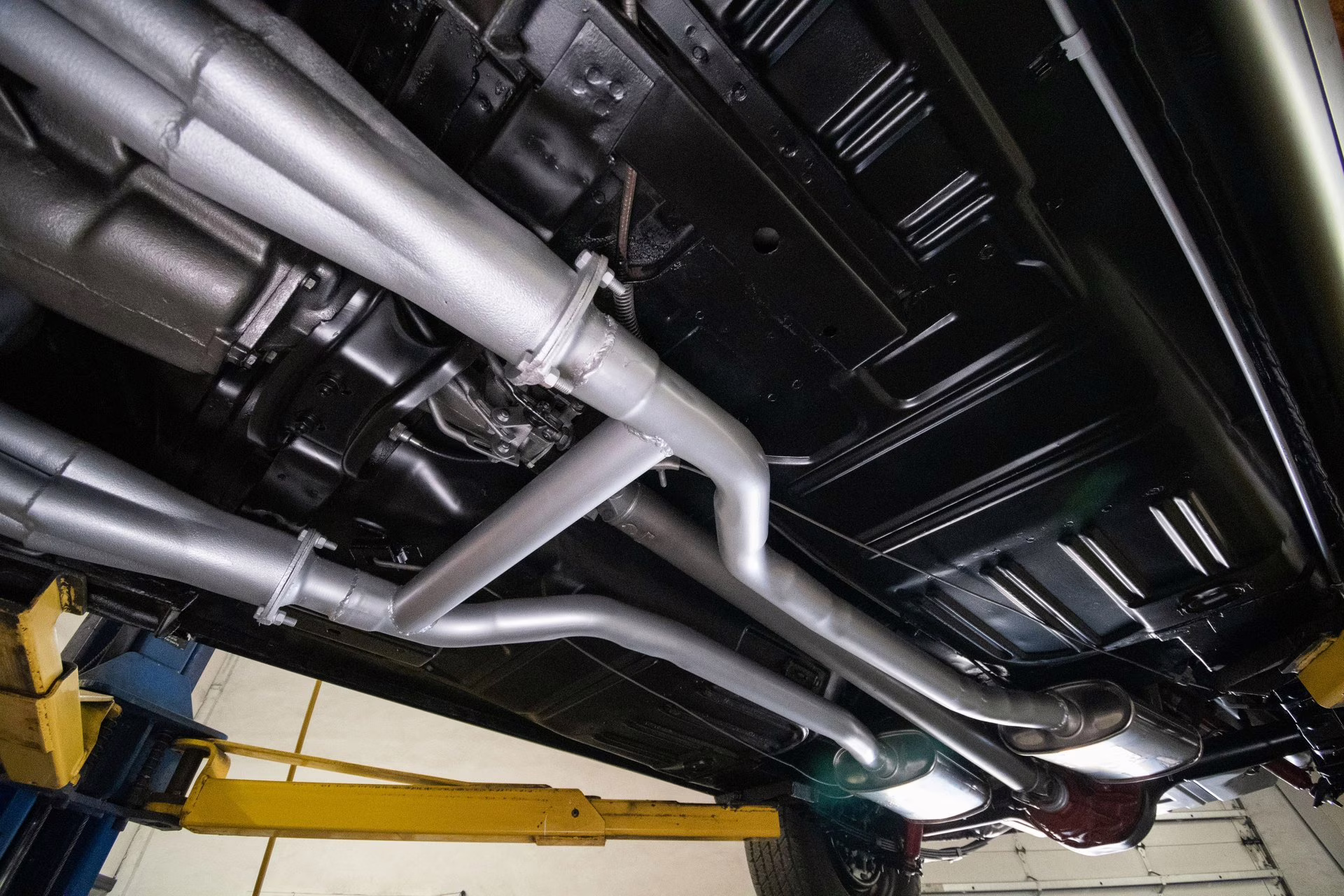 1971 White Ford Mustang