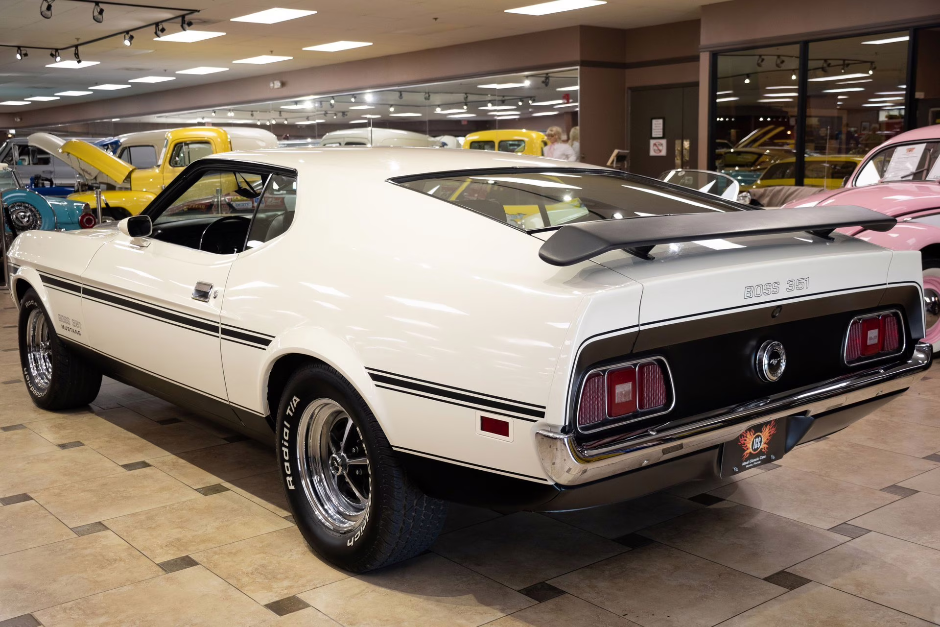 1971 White Ford Mustang