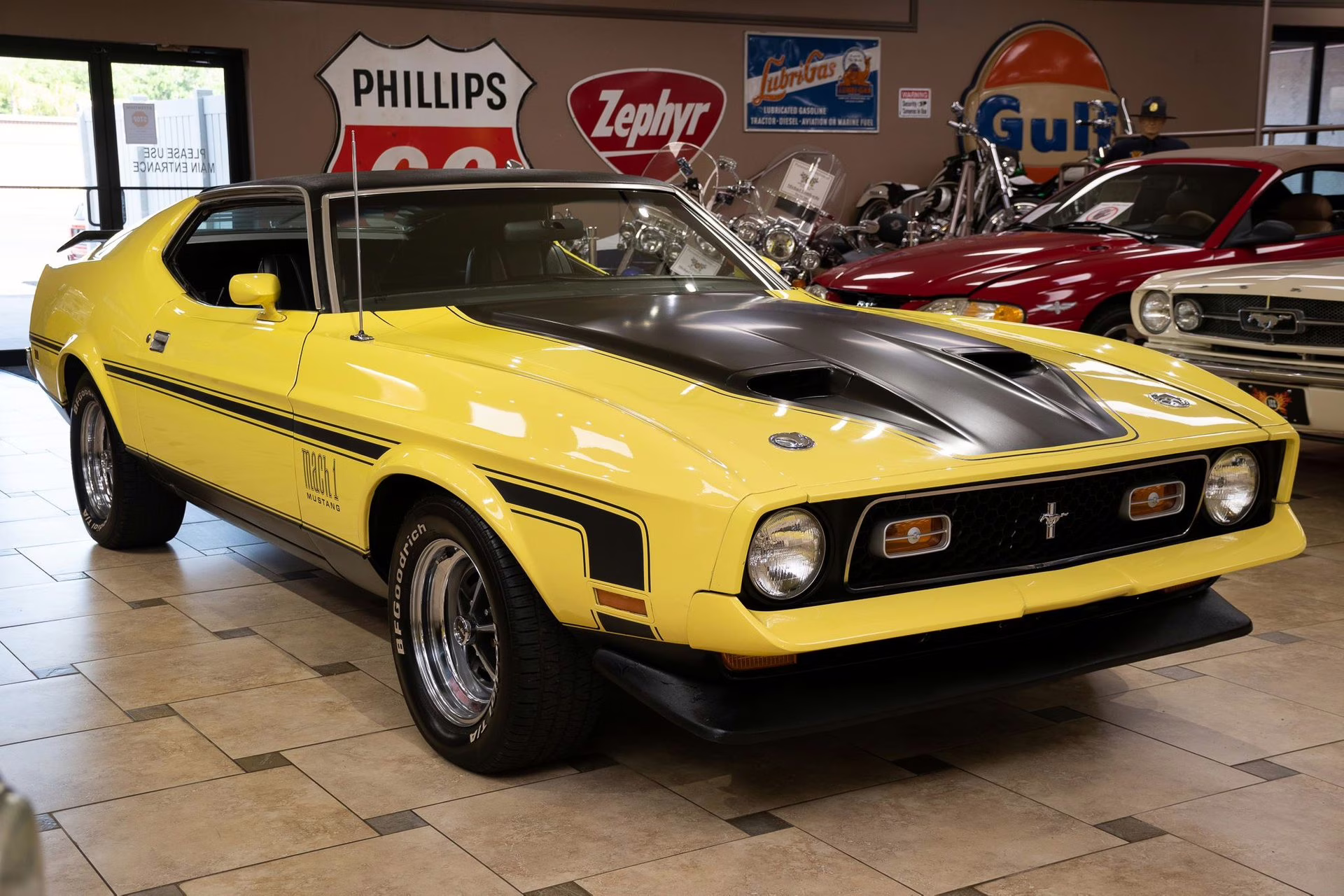1971 Grabber Yellow Ford Mustang