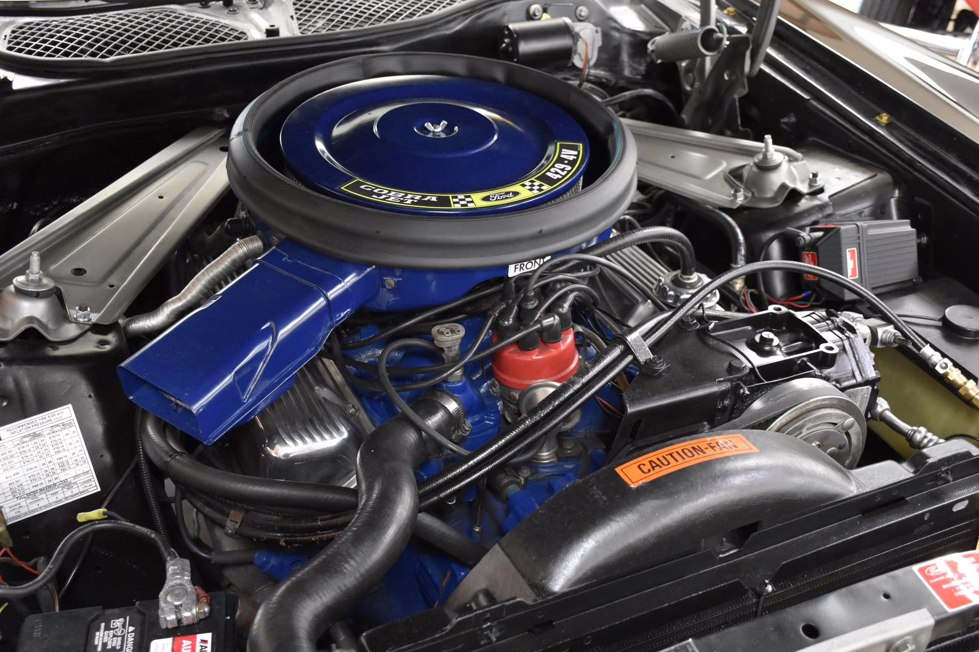 1971 Raven Black Ford Mustang