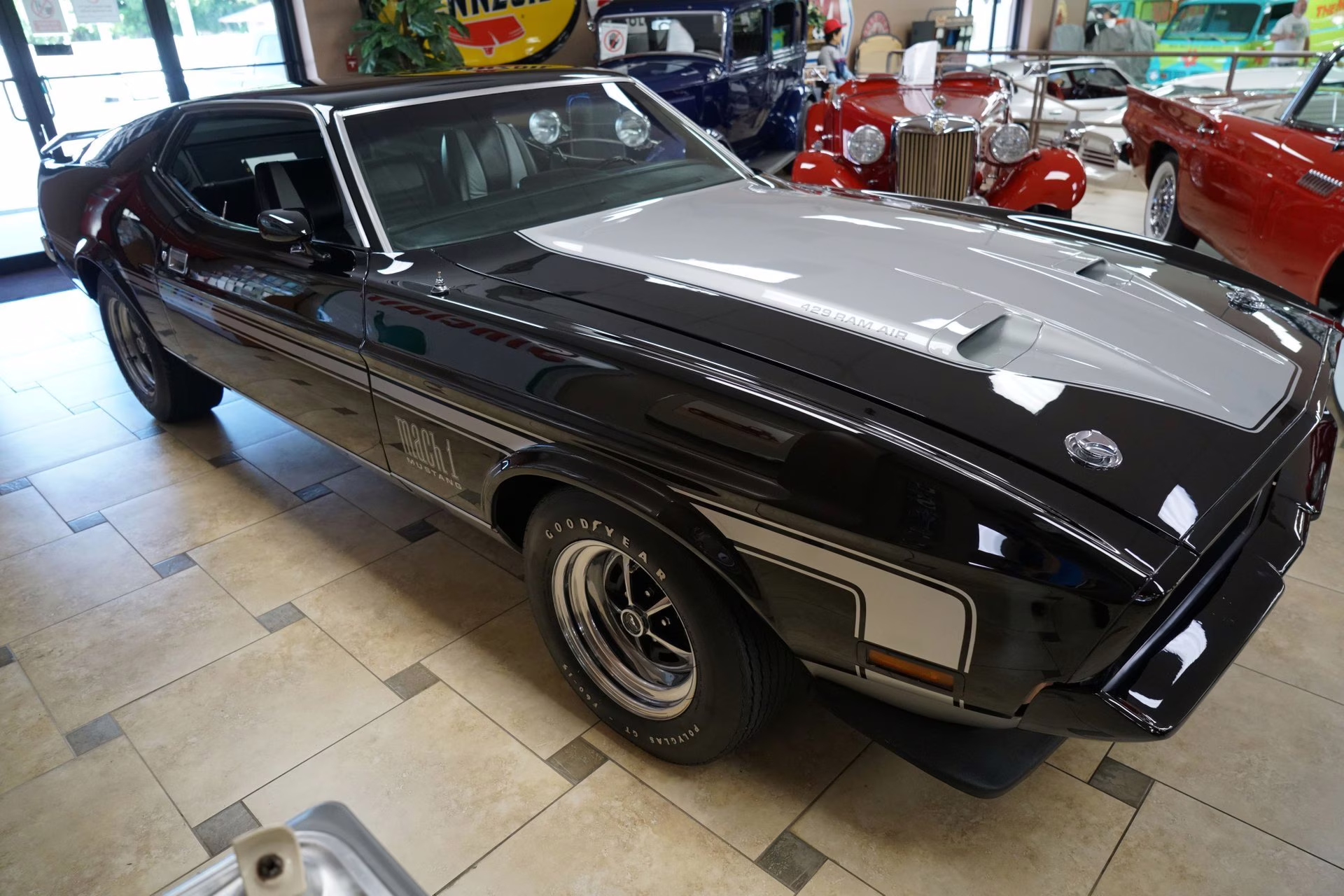 1971 Raven Black Ford Mustang