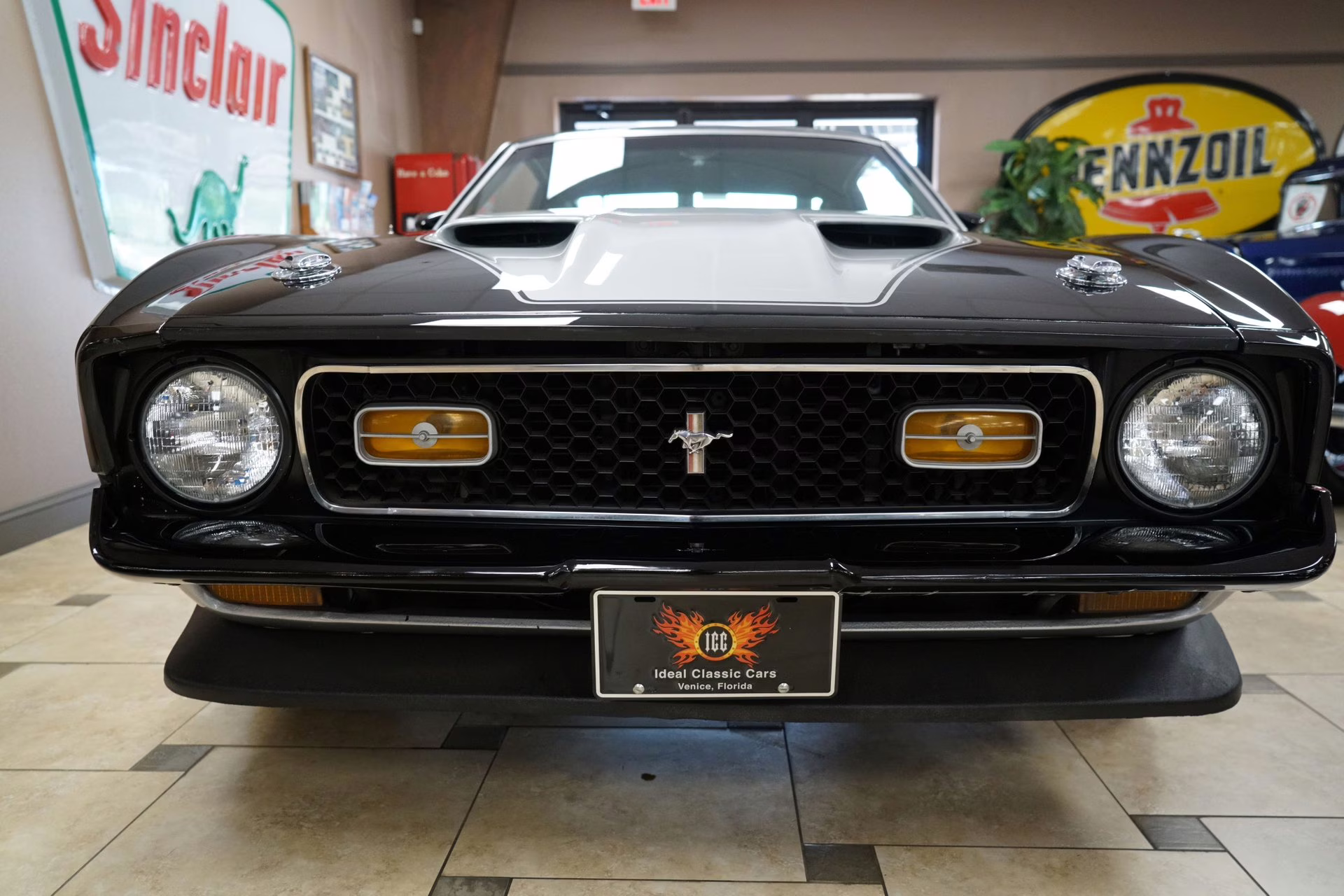 1971 Raven Black Ford Mustang