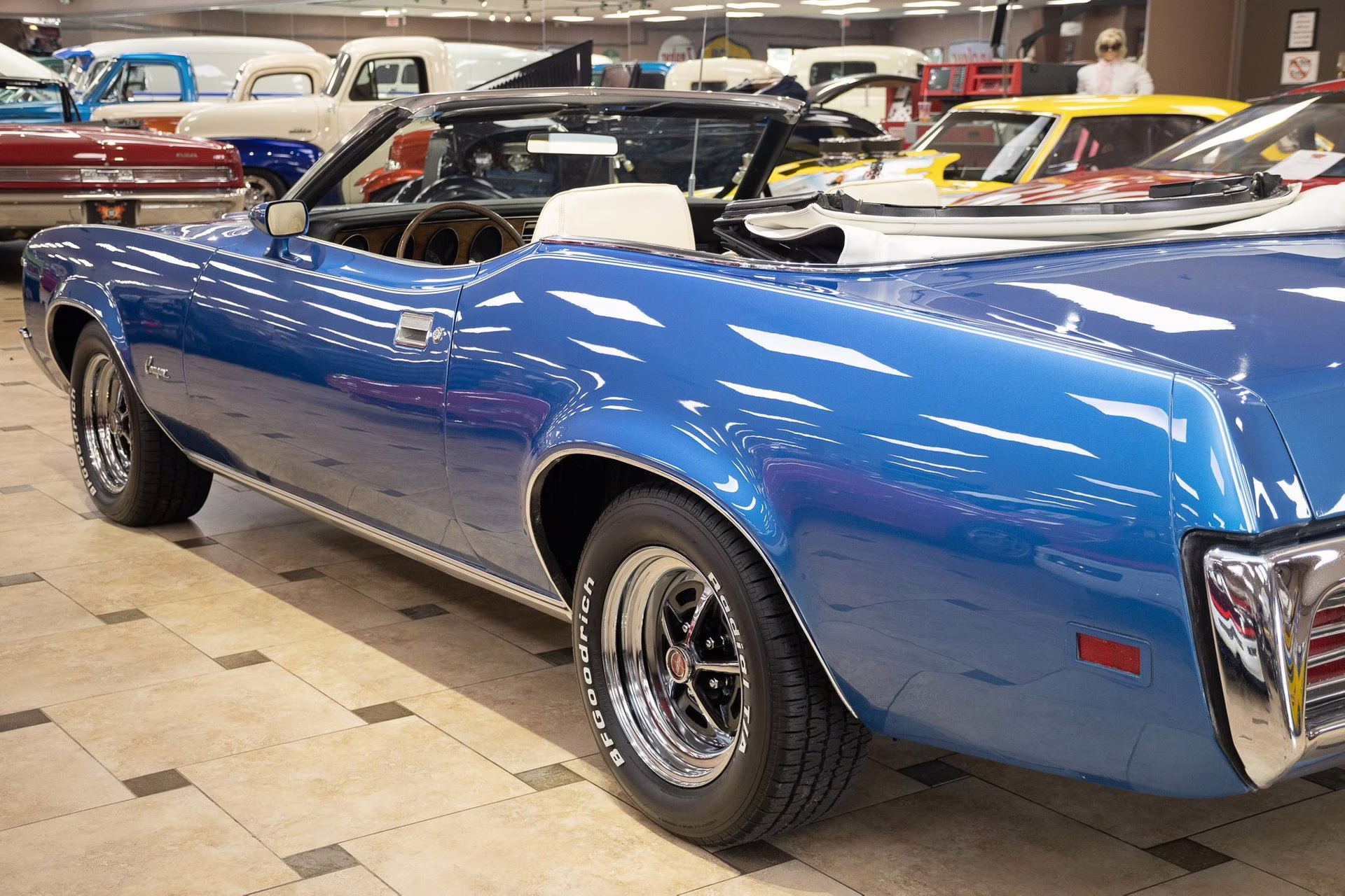 1971 Bright Blue Poly Mercury Cougar