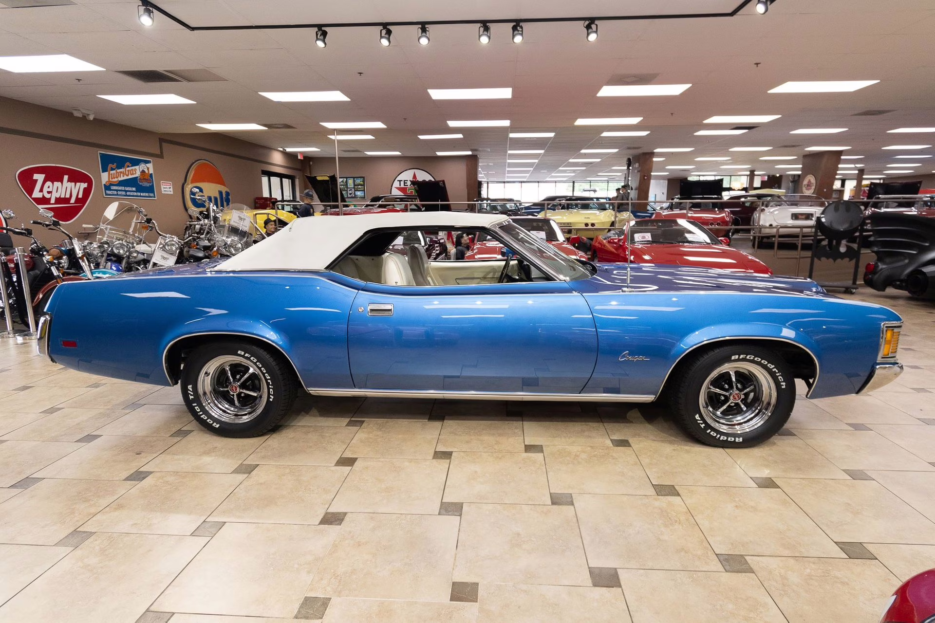 1971 Bright Blue Poly Mercury Cougar