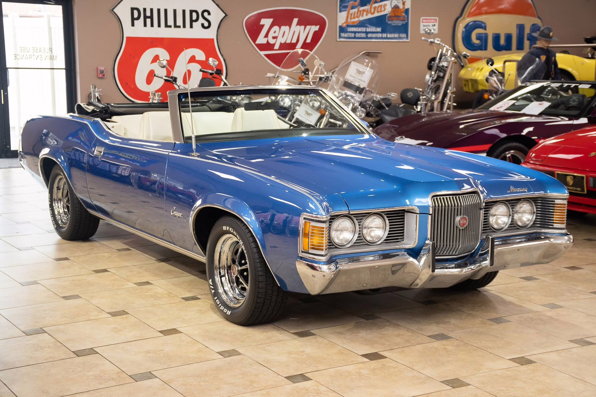 1971 Bright Blue Poly Mercury Cougar