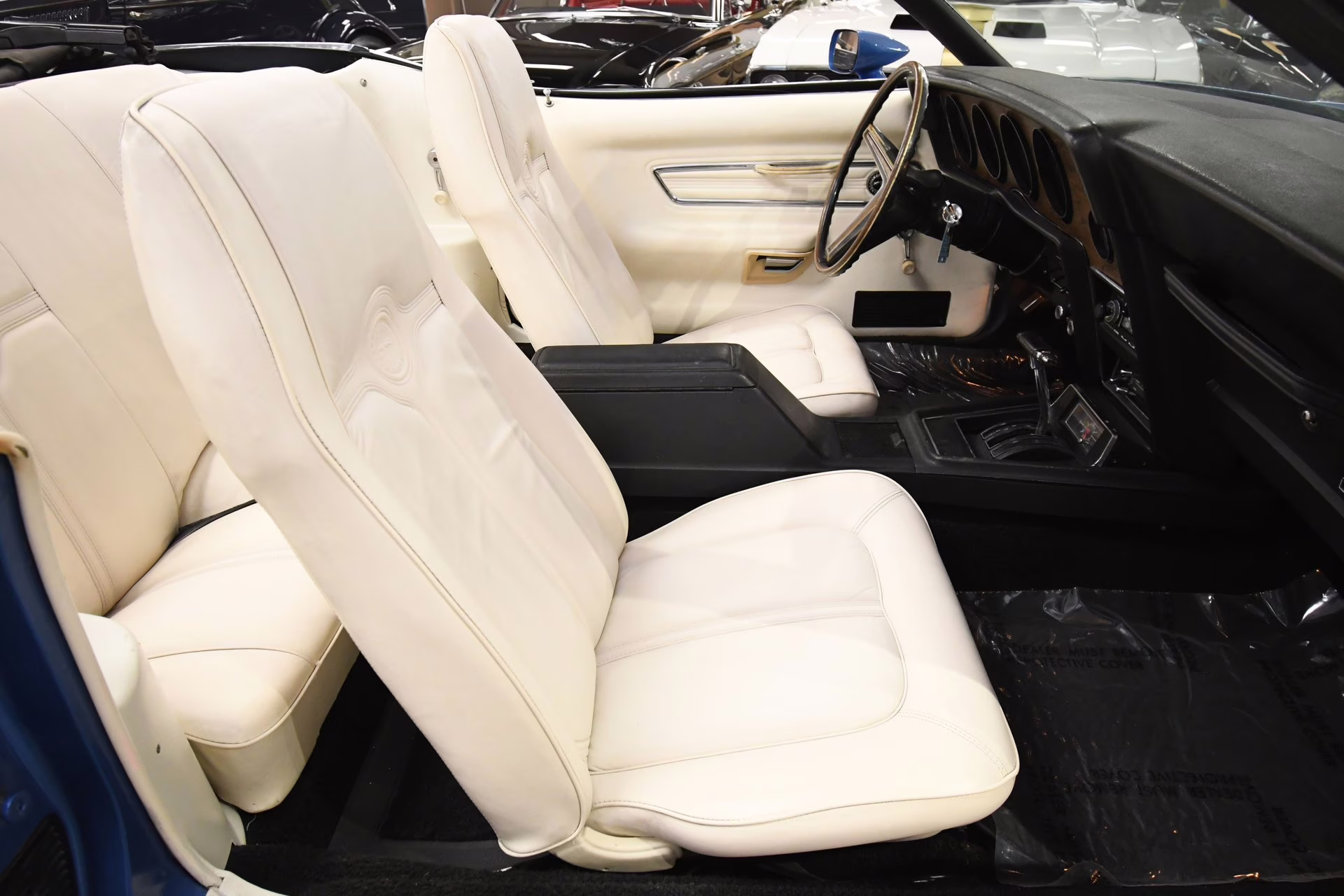 1971 Bright Blue Poly Mercury Cougar