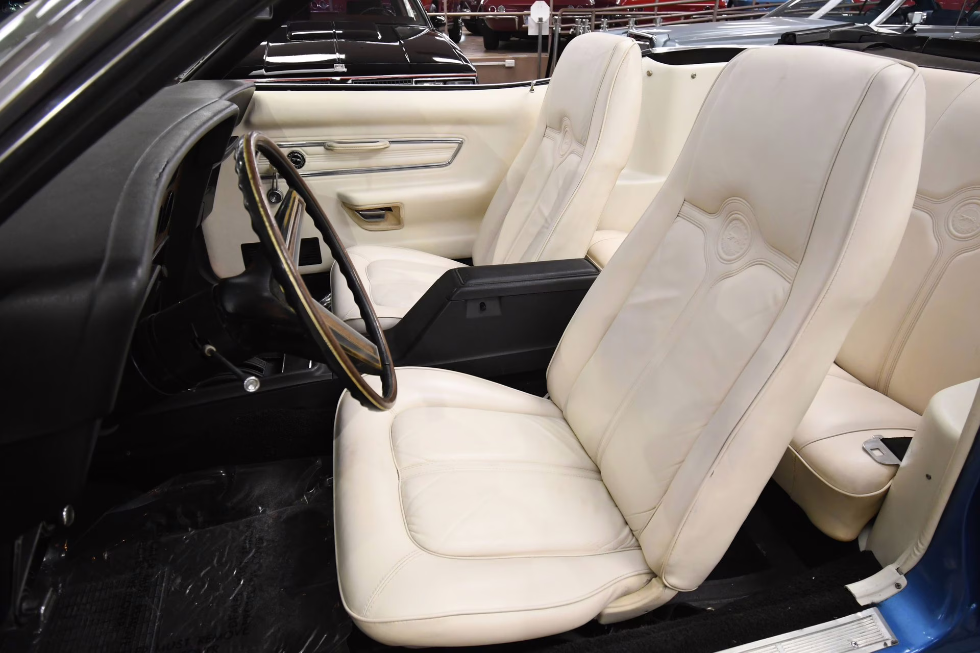 1971 Bright Blue Poly Mercury Cougar