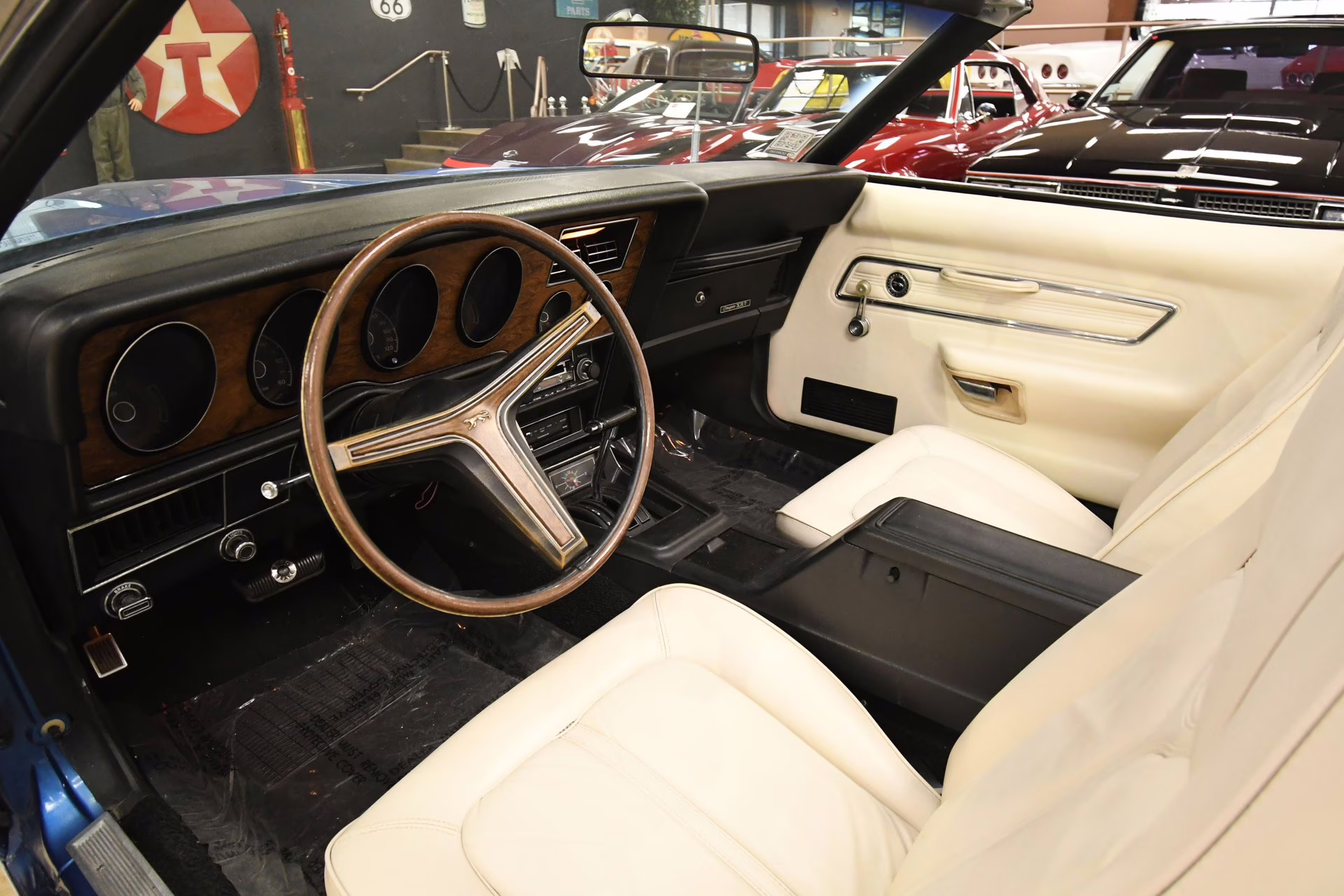 1971 Bright Blue Poly Mercury Cougar