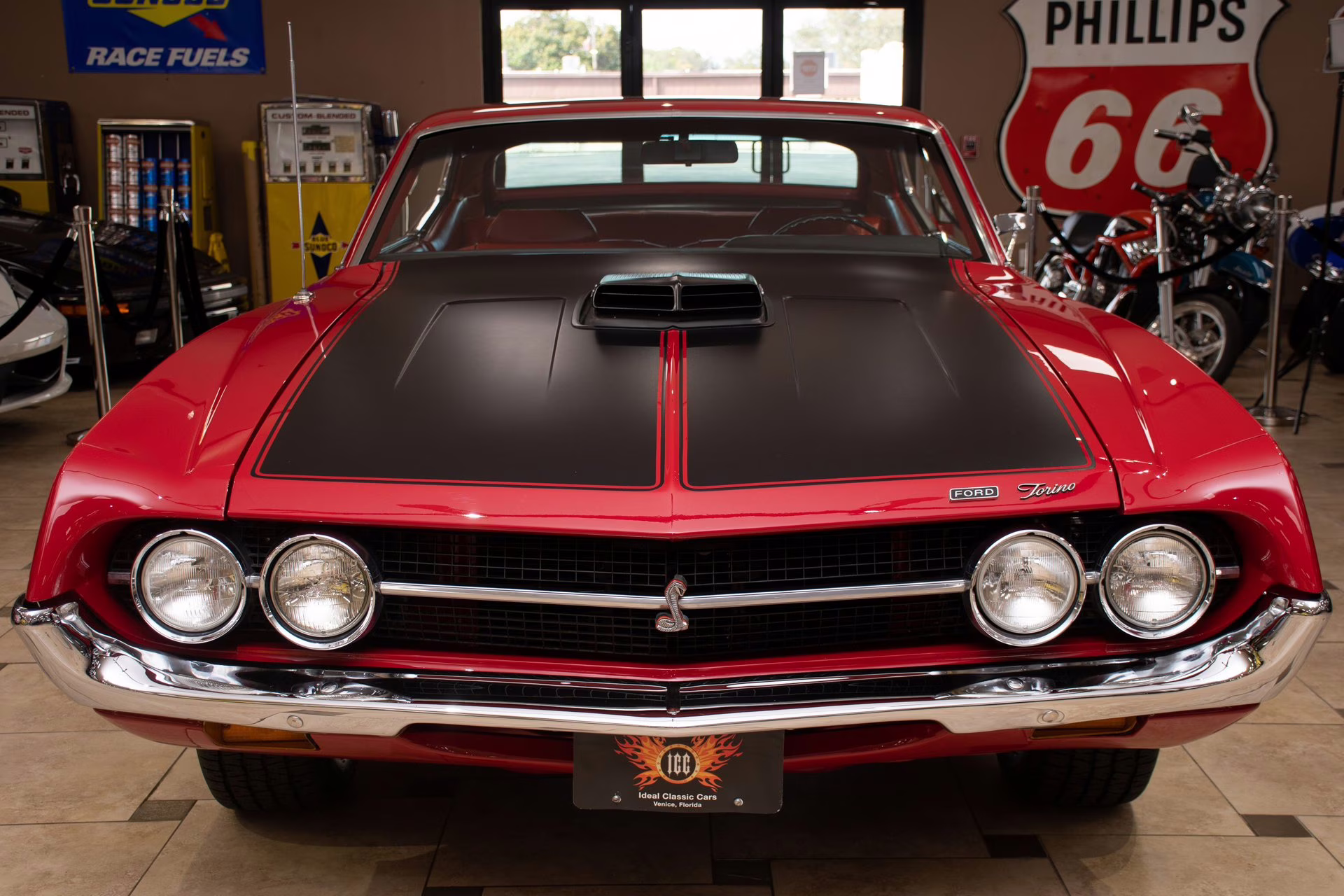 1971 Candyapple Red Ford Torino