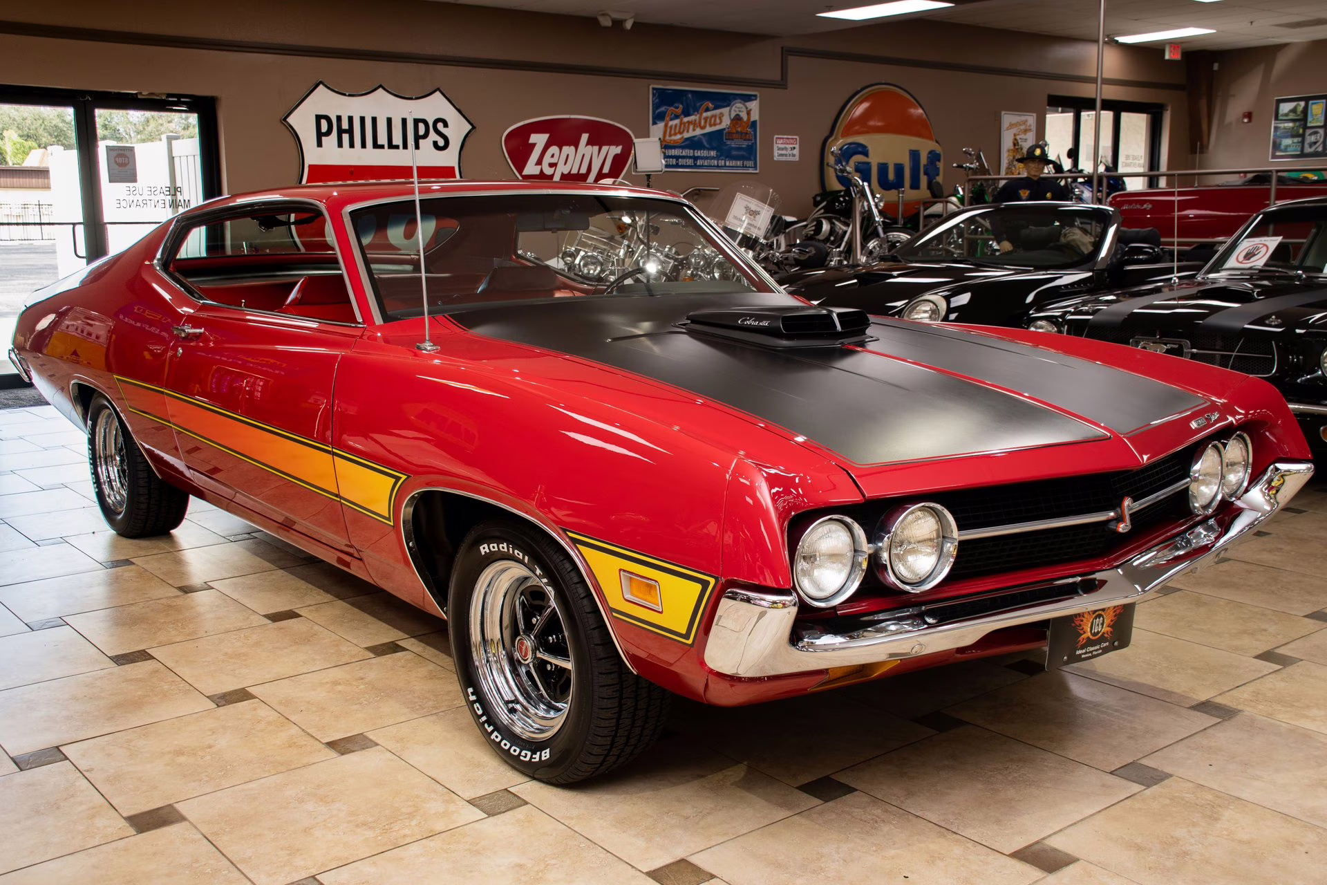 1971 Candyapple Red Ford Torino