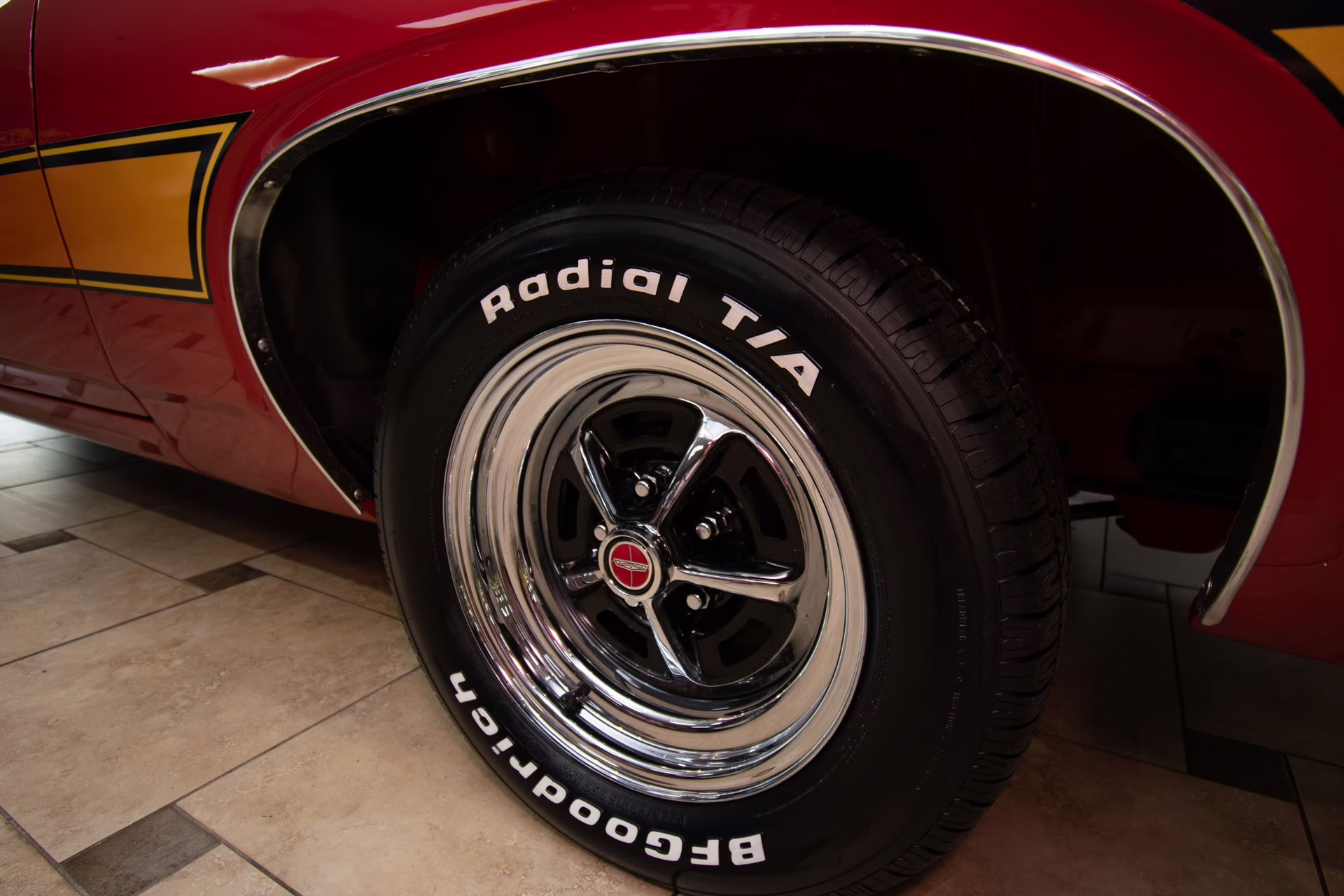 1971 Candyapple Red Ford Torino