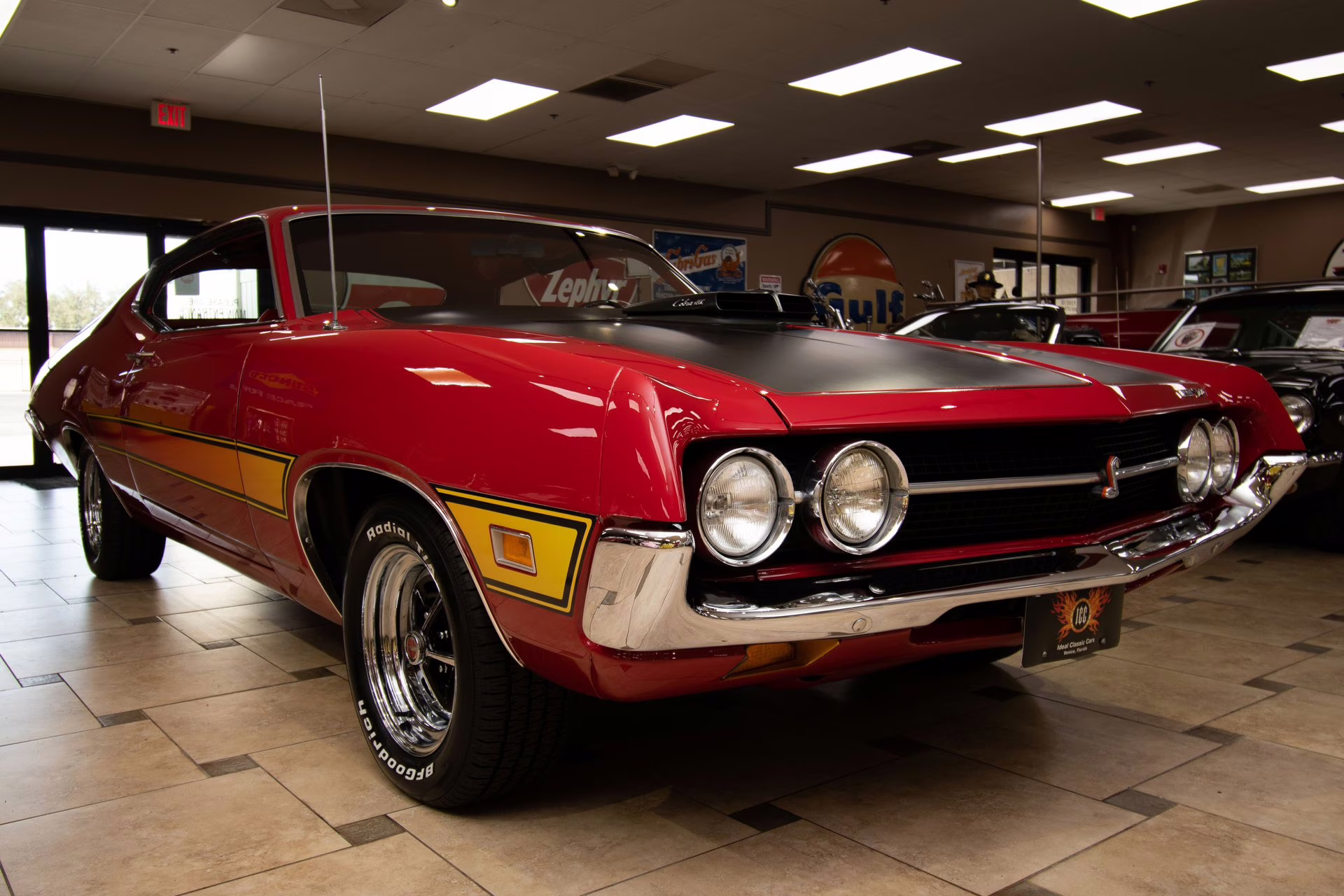 1971 Candyapple Red Ford Torino