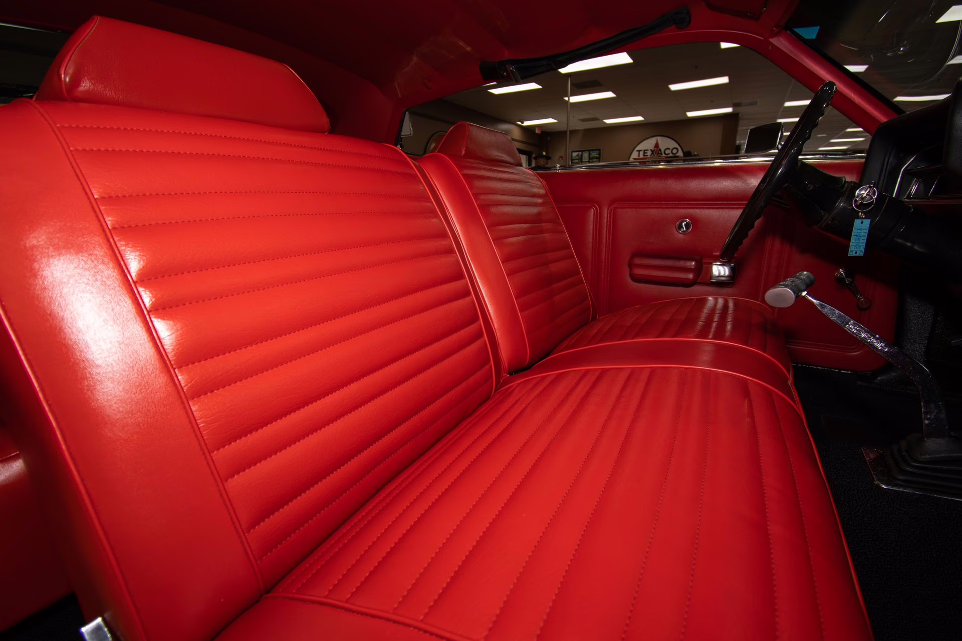 1971 Candyapple Red Ford Torino