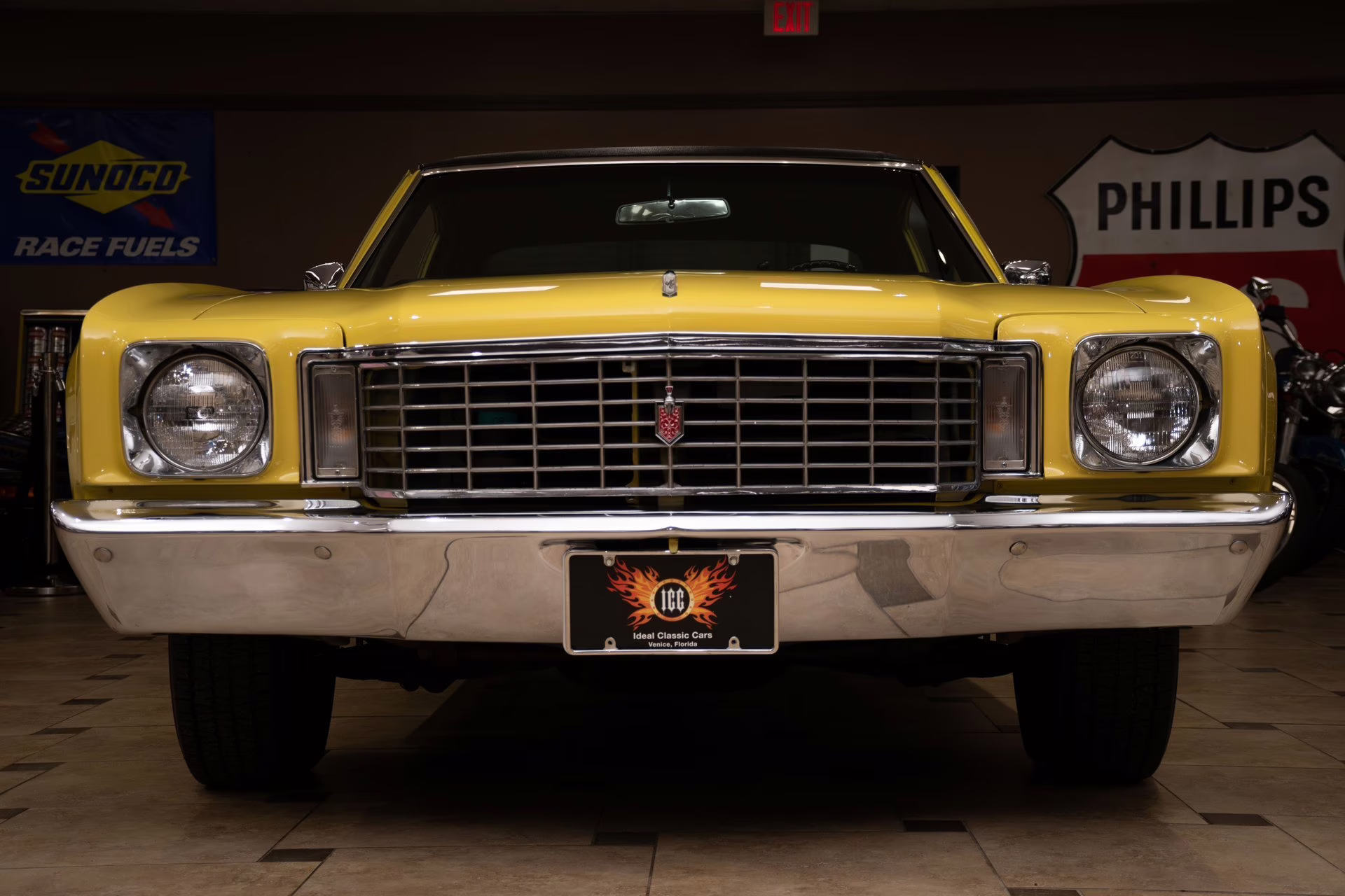 1972 Cream Yellow Chevrolet Monte Carlo