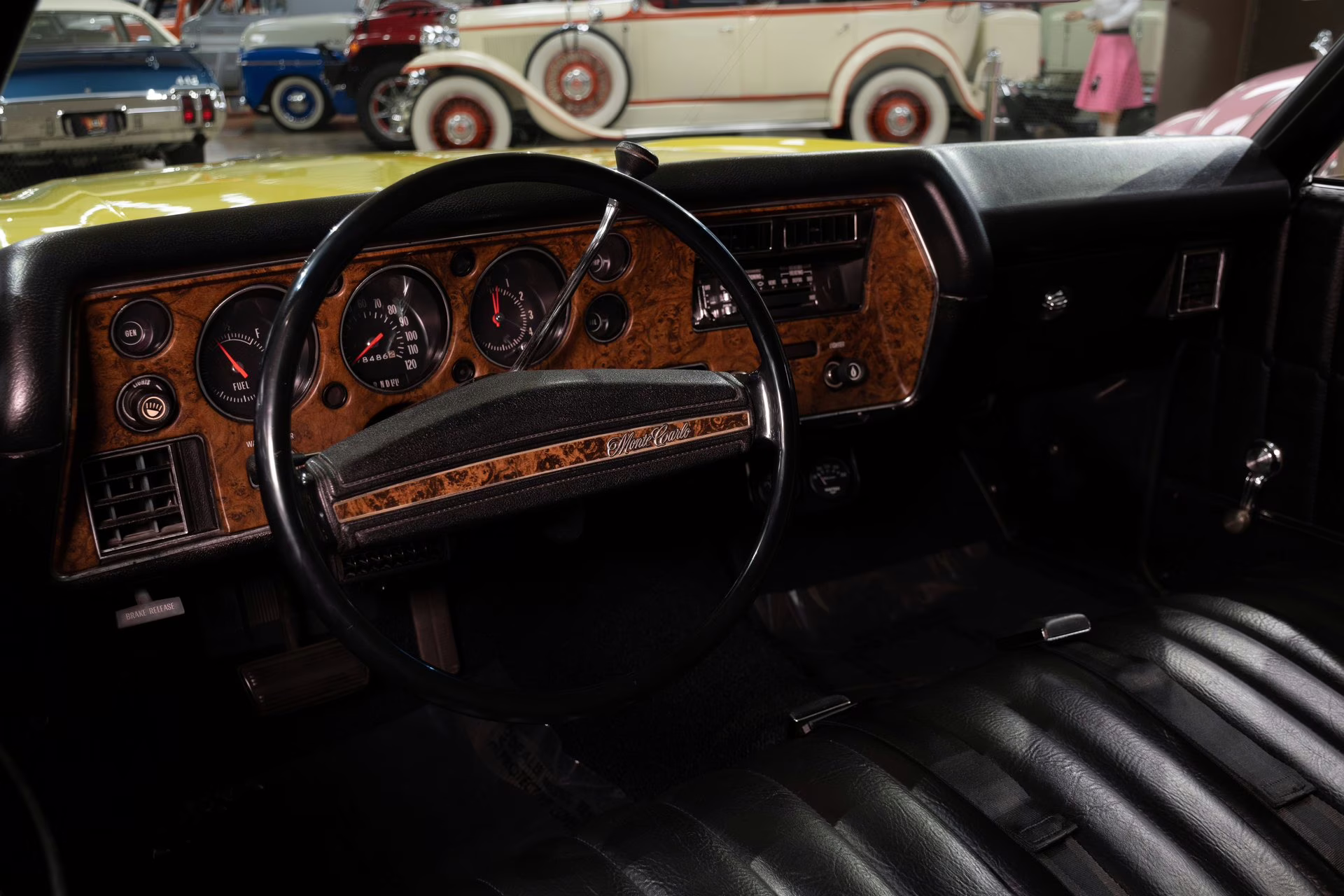 1972 Cream Yellow Chevrolet Monte Carlo