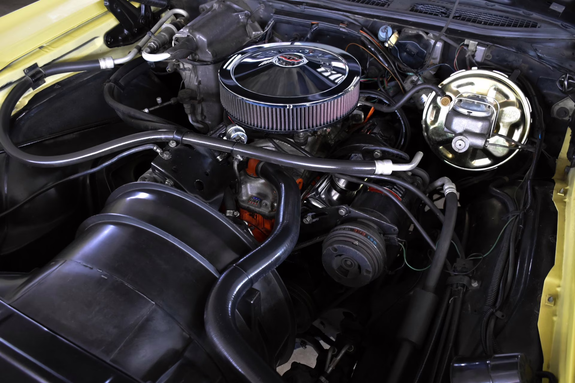 1972 Cream Yellow Chevrolet Monte Carlo