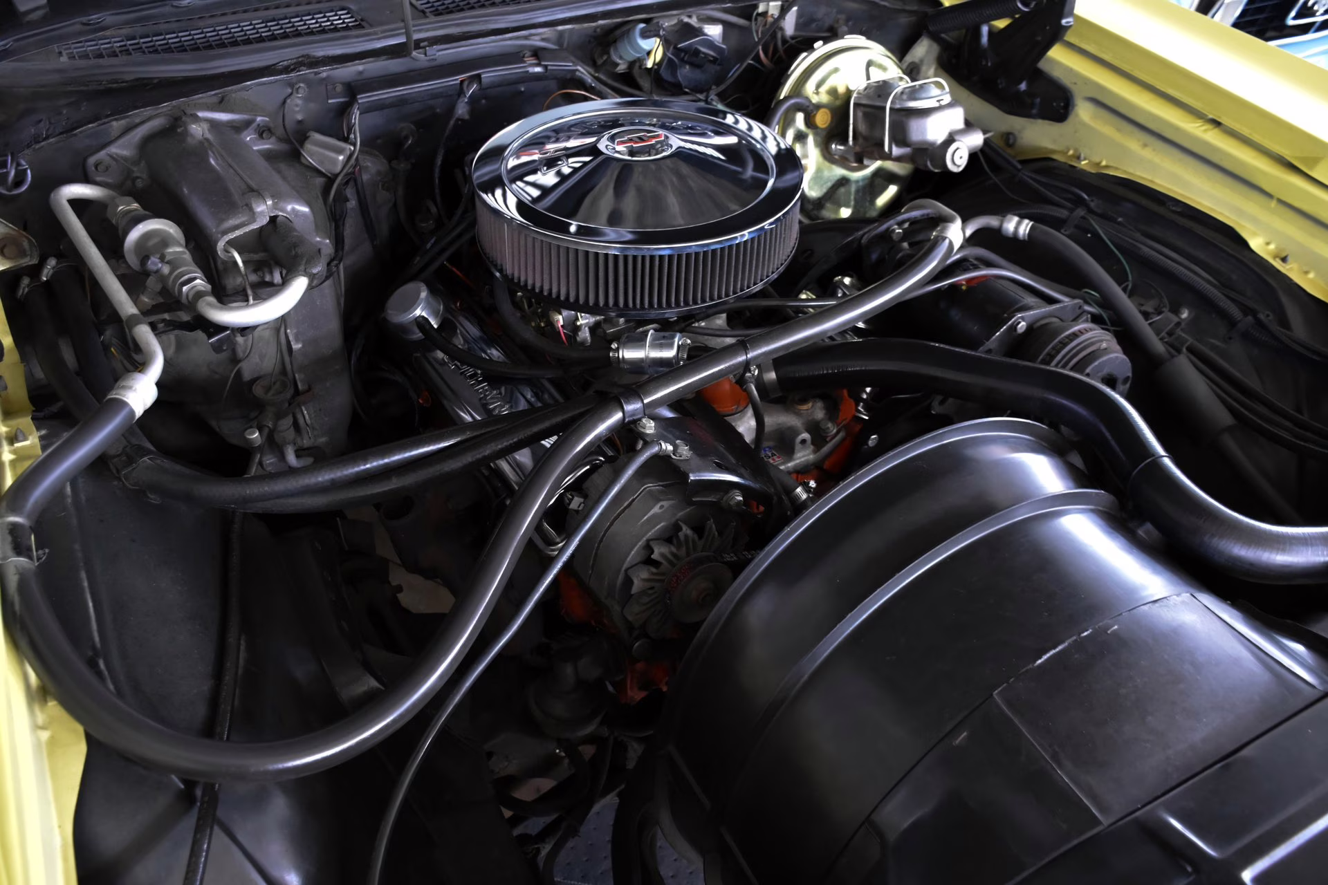 1972 Cream Yellow Chevrolet Monte Carlo