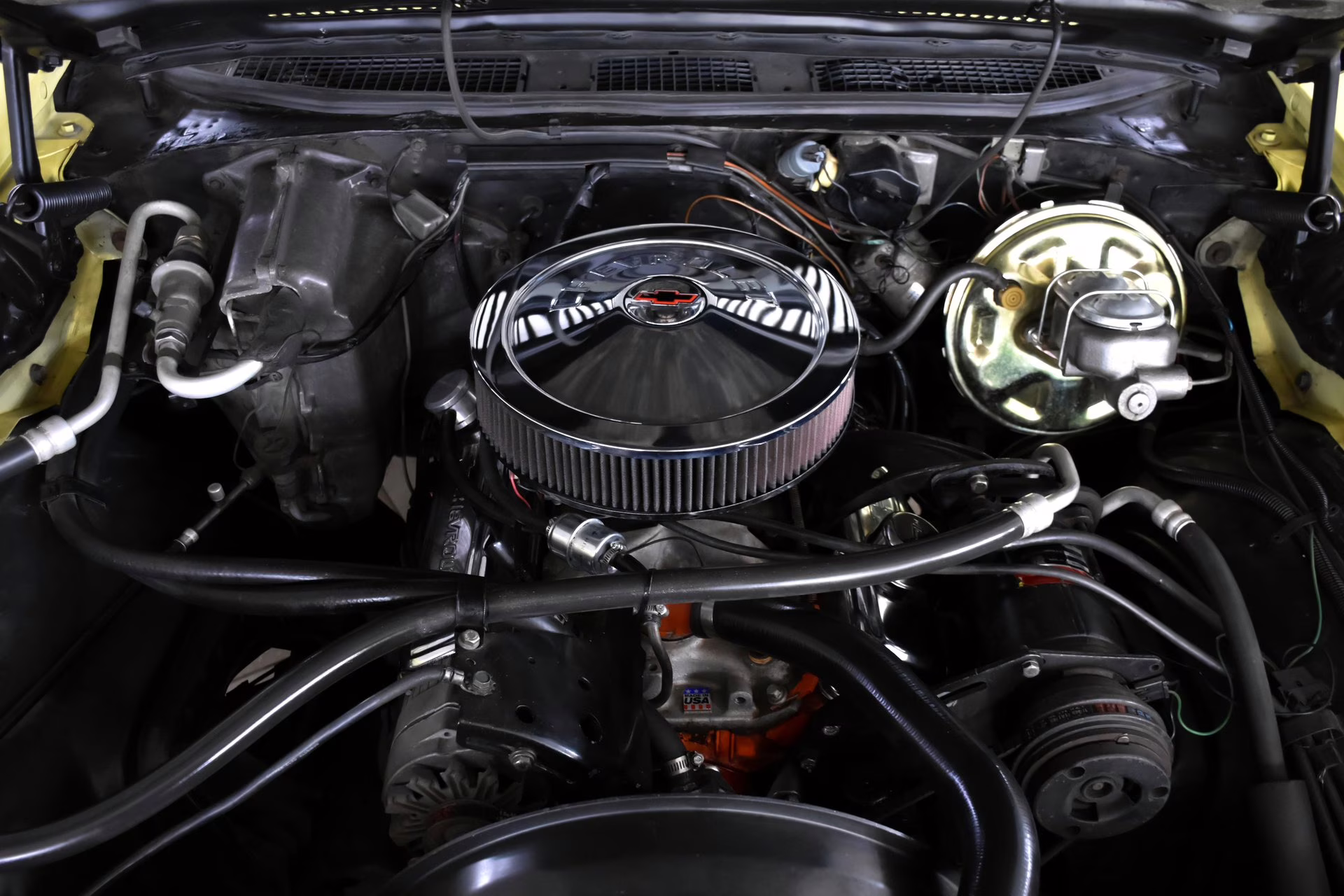 1972 Cream Yellow Chevrolet Monte Carlo