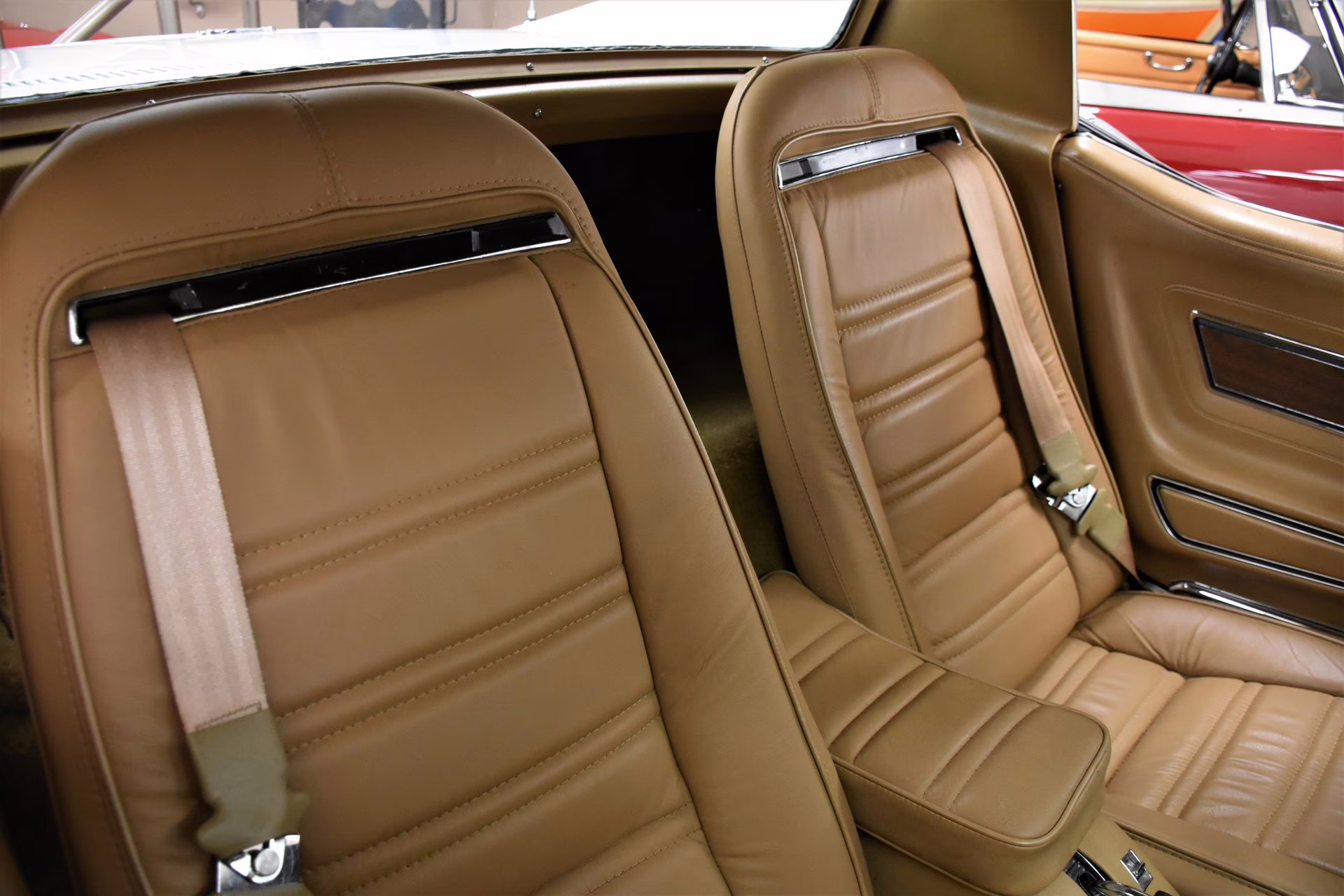 1973 Classic White Chevrolet Corvette