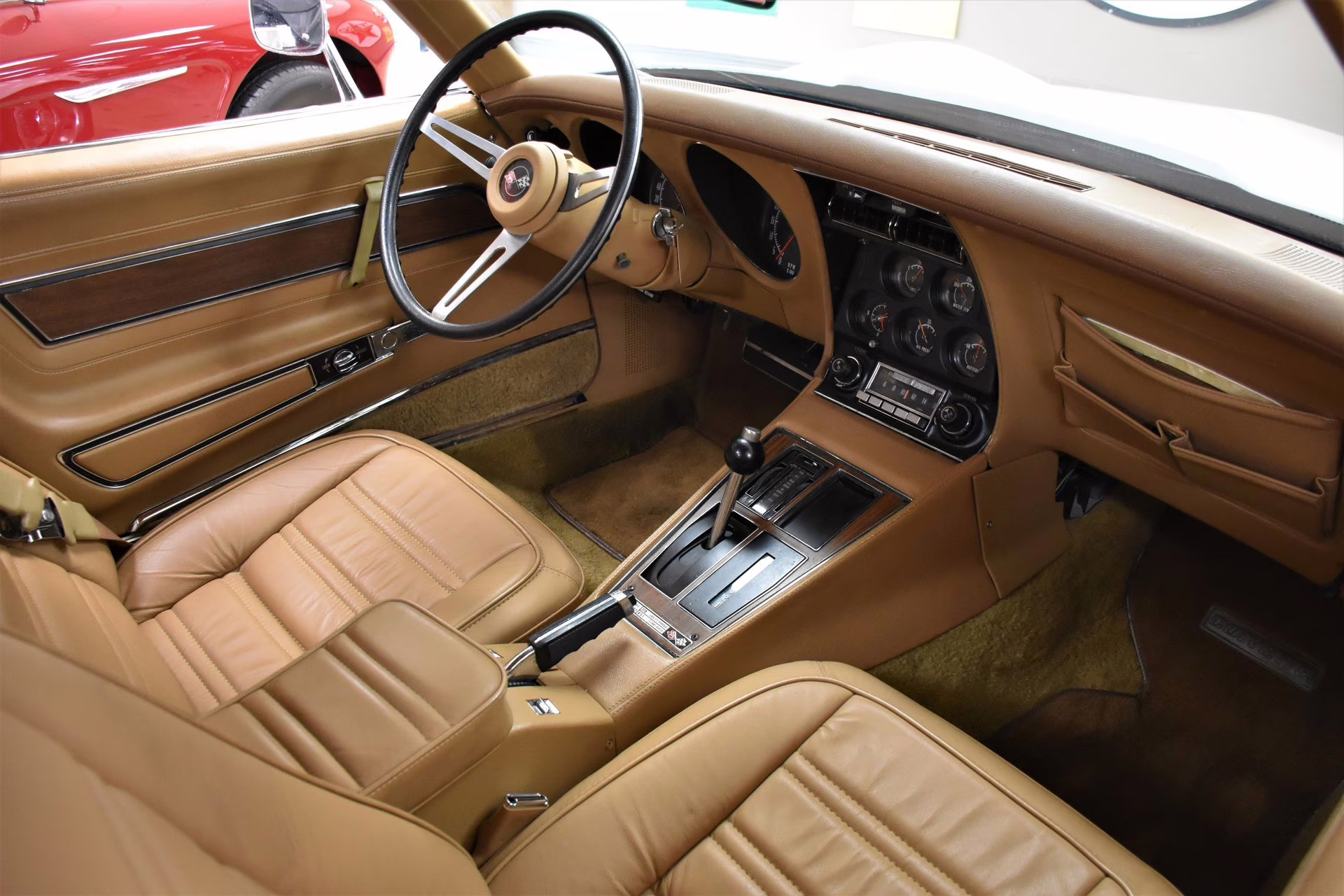 1973 Classic White Chevrolet Corvette