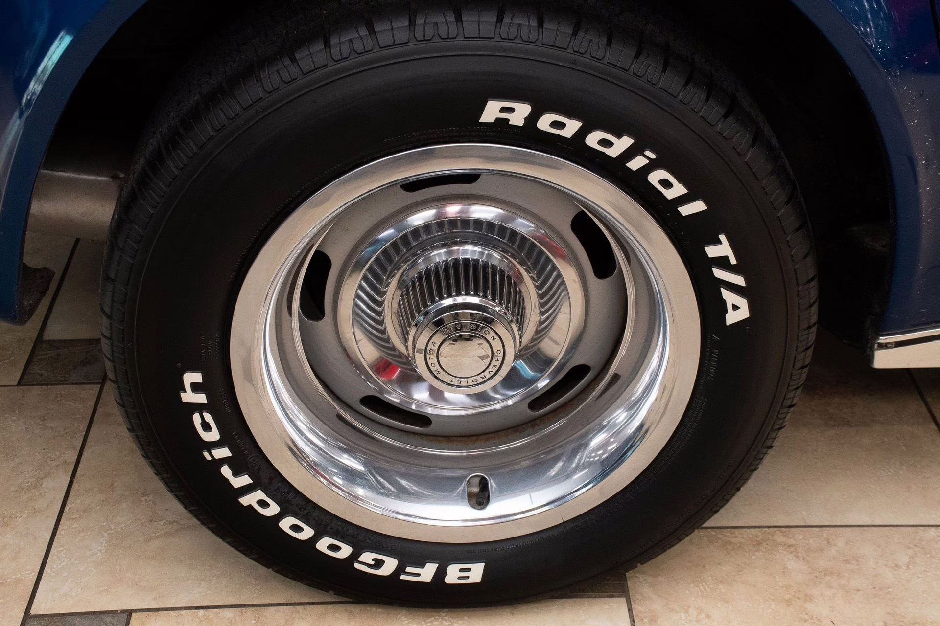 1972 Targa Blue Chevrolet Corvette