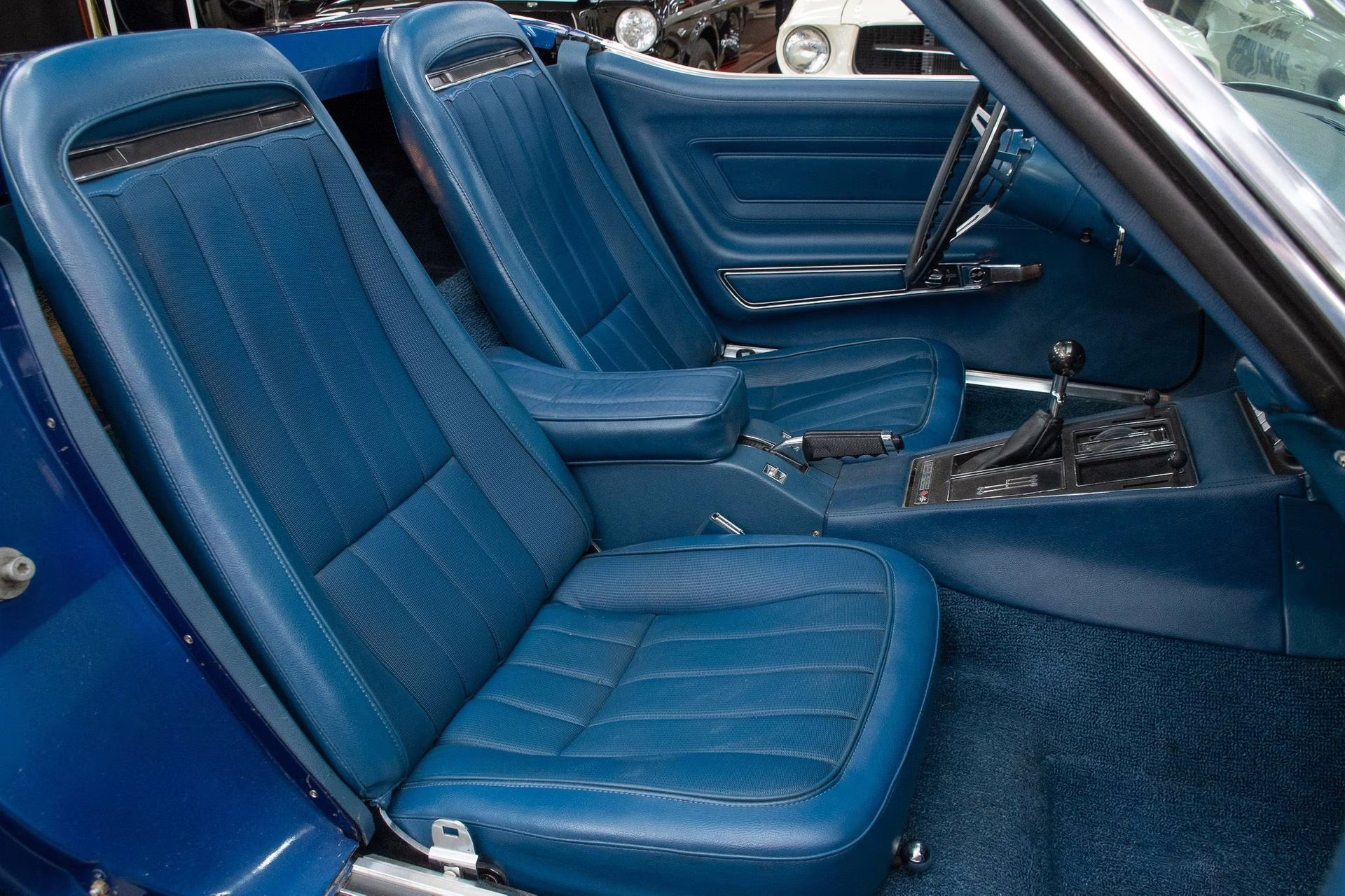 1972 Targa Blue Chevrolet Corvette