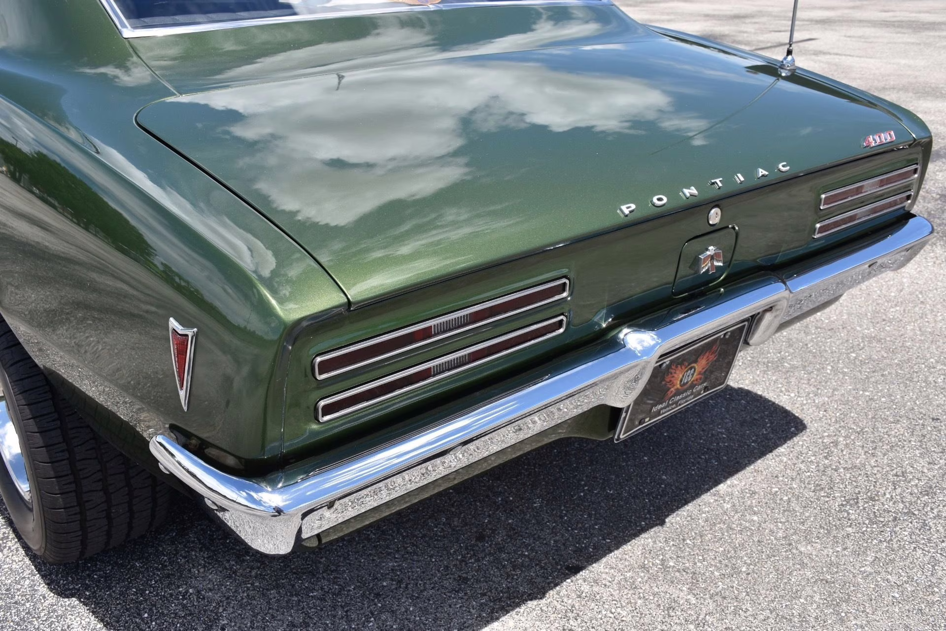 1968 Verdoro Green Pontiac Firebird