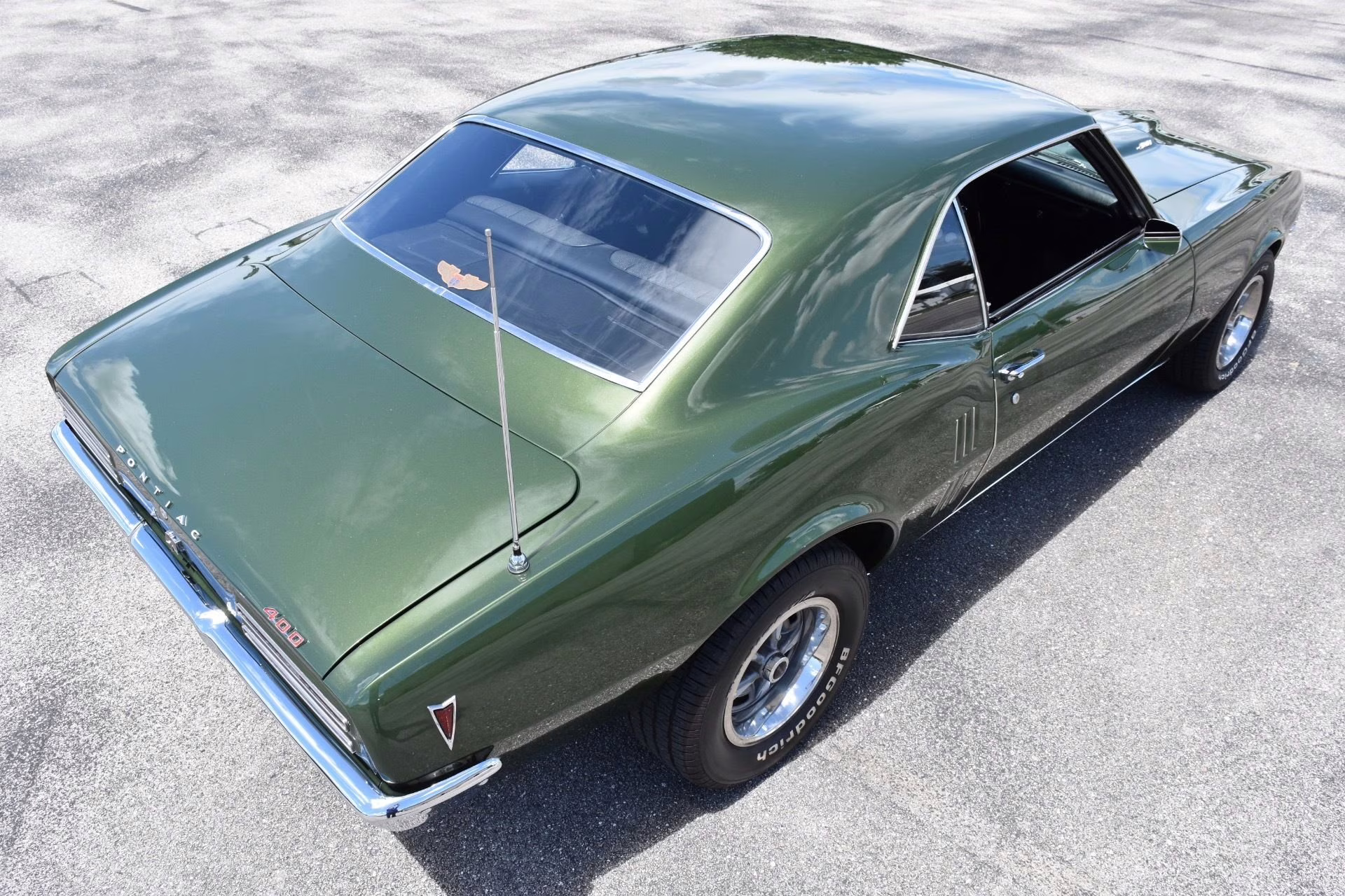 1968 Verdoro Green Pontiac Firebird